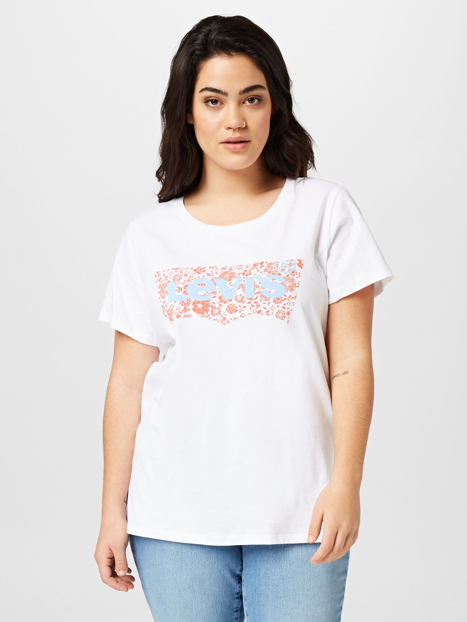 Levi's® Plus Tricou 'PERFECT' alb - Pled.ro