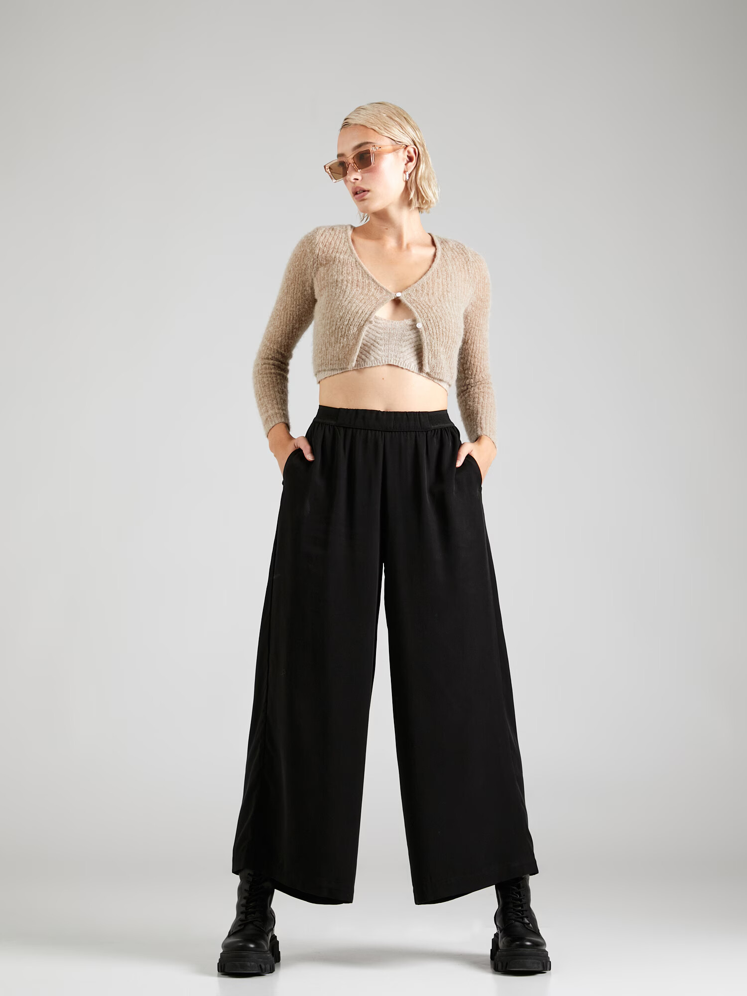 LOVJOI Pantaloni 'SANDROSE' negru - Pled.ro