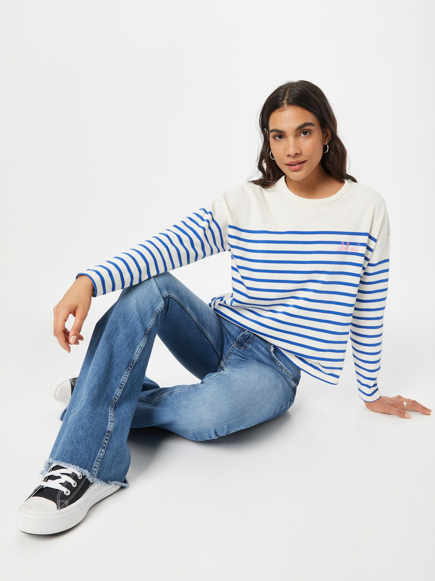 Maison Labiche Tricou 'CHILL OUT' fildeş / albastru regal / roz - Pled.ro