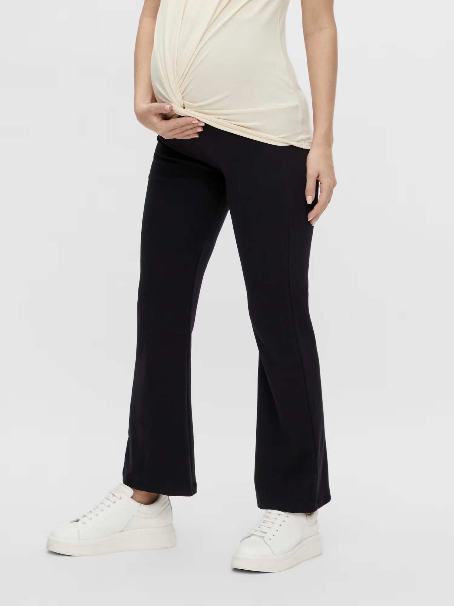 MAMALICIOUS Pantaloni 'NILA' negru - Pled.ro