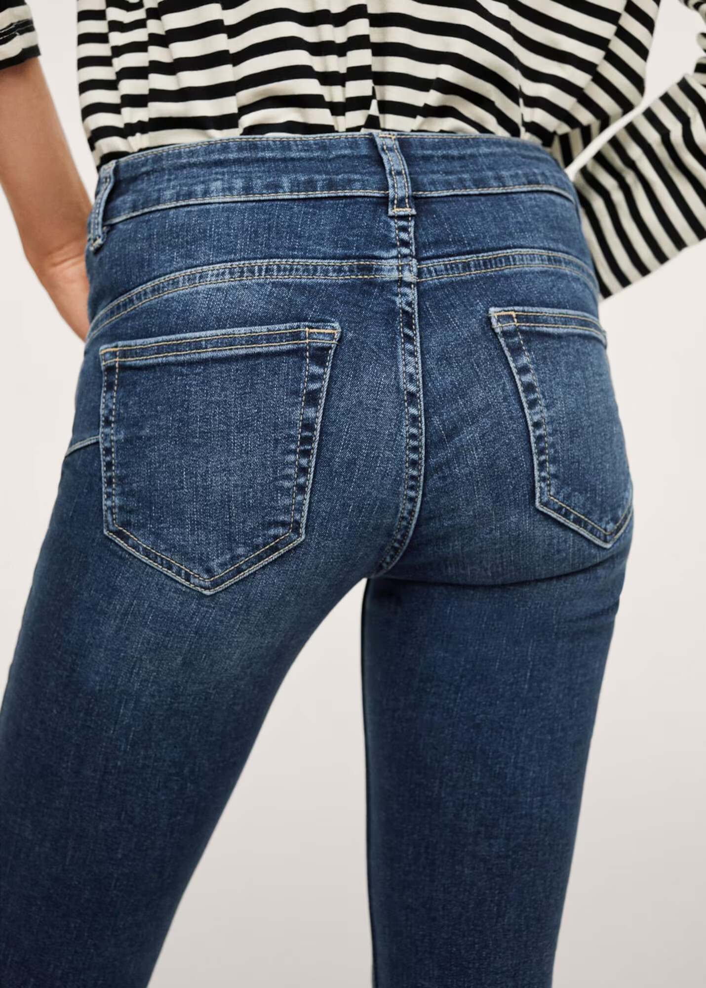 MANGO Jeans albastru denim - Pled.ro