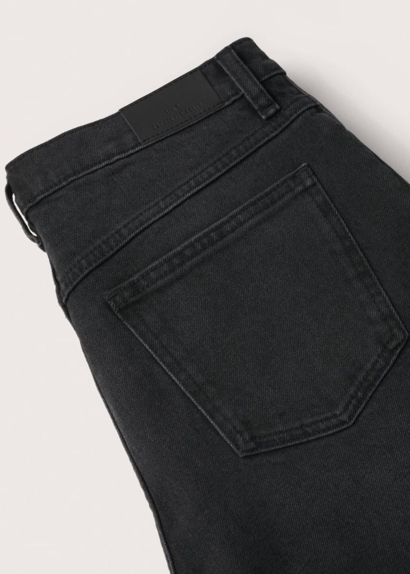 MANGO Jeans negru - Pled.ro