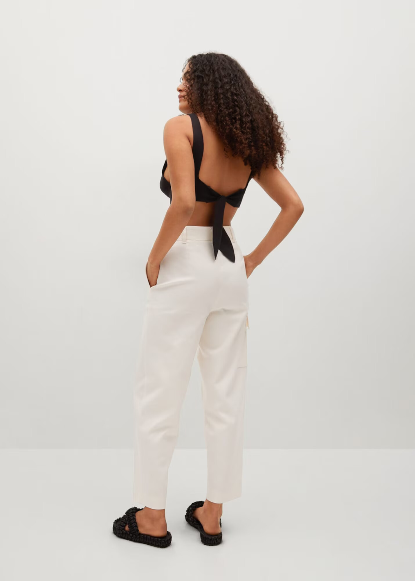 MANGO Pantaloni cu buzunare 'Blanca' bej - Pled.ro