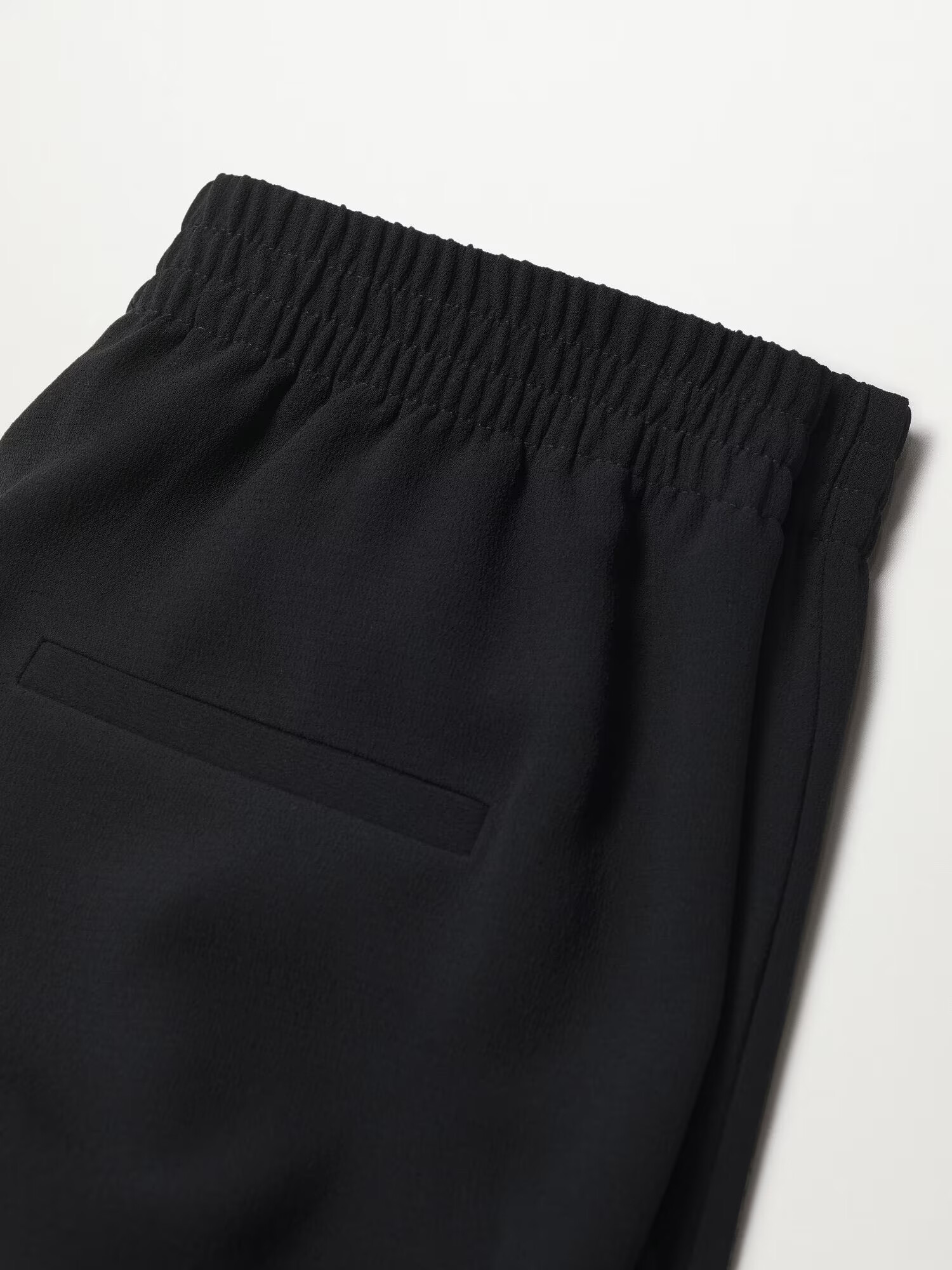 MANGO Pantaloni cutați negru - Pled.ro