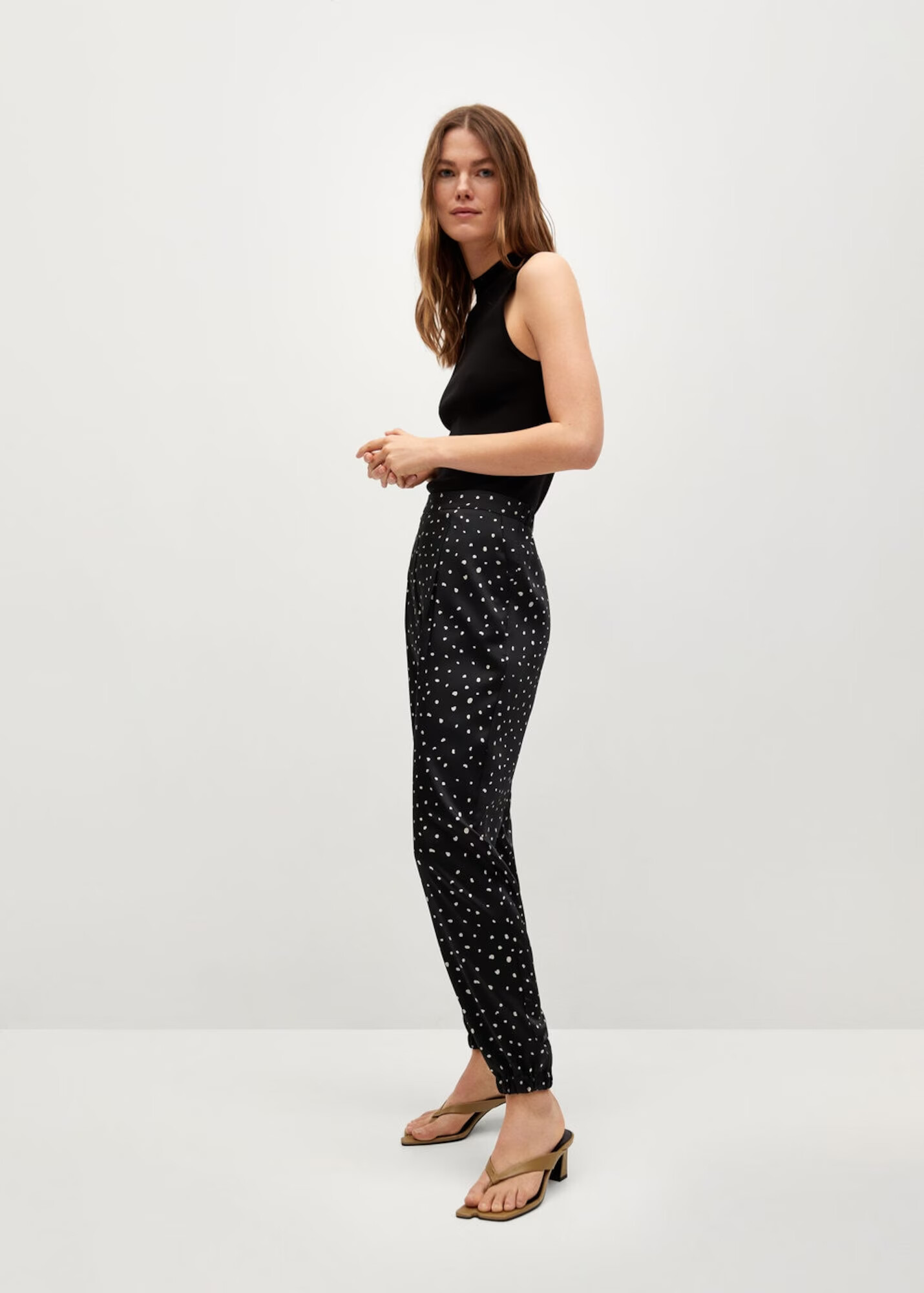 MANGO Pantaloni cutați negru / alb - Pled.ro