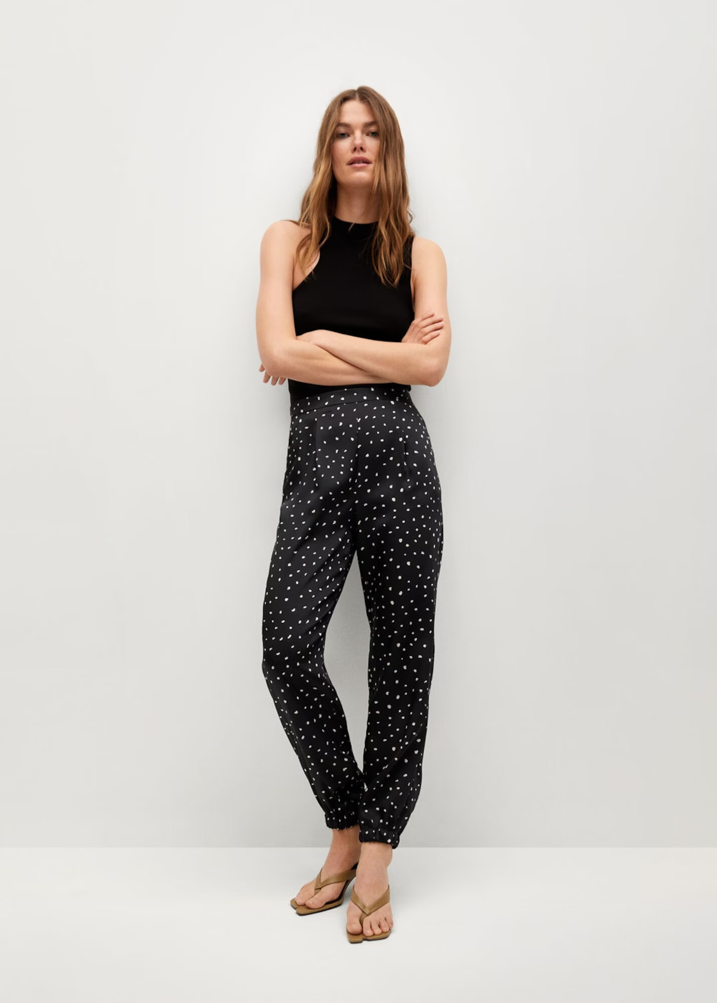 MANGO Pantaloni cutați negru / alb - Pled.ro