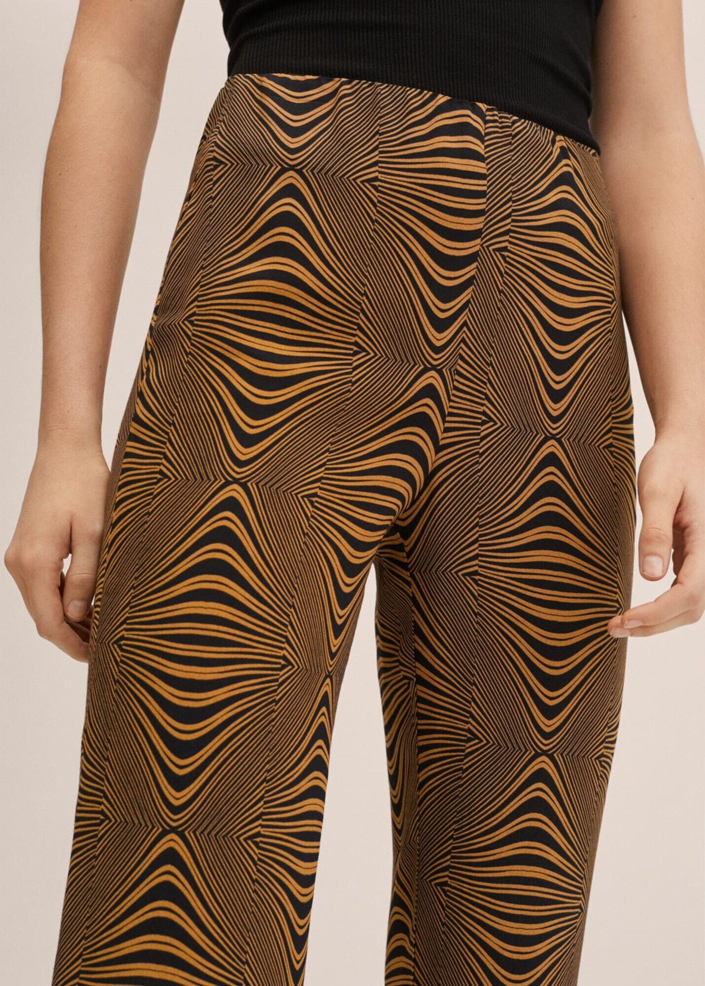 MANGO Pantaloni 'Leona' ocru / negru - Pled.ro