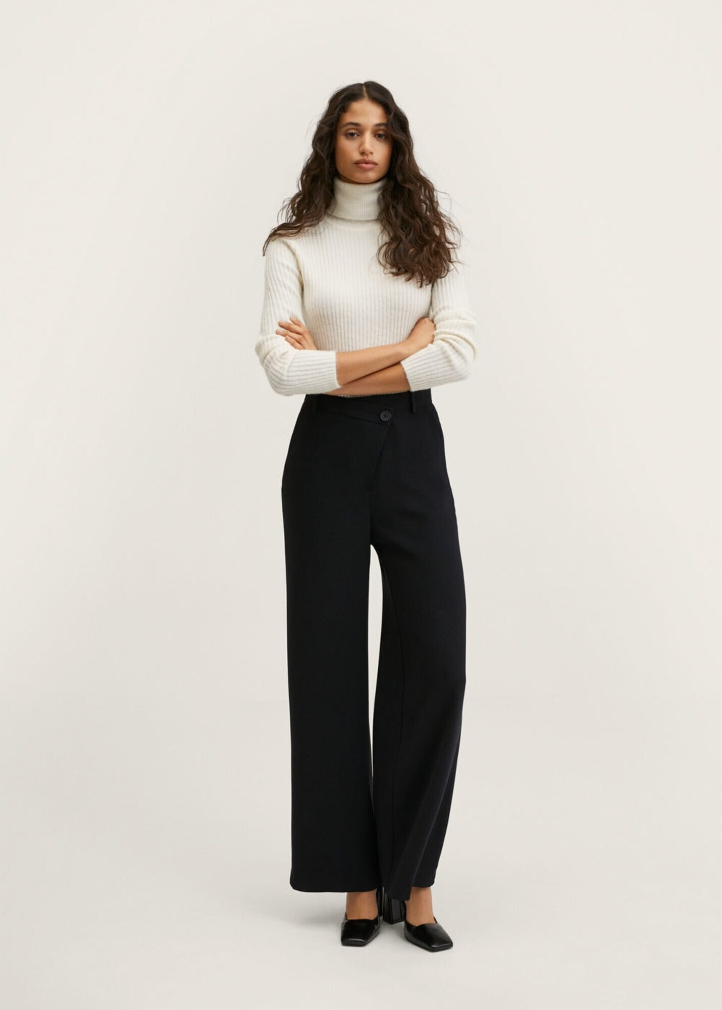 MANGO Pantaloni negru - Pled.ro