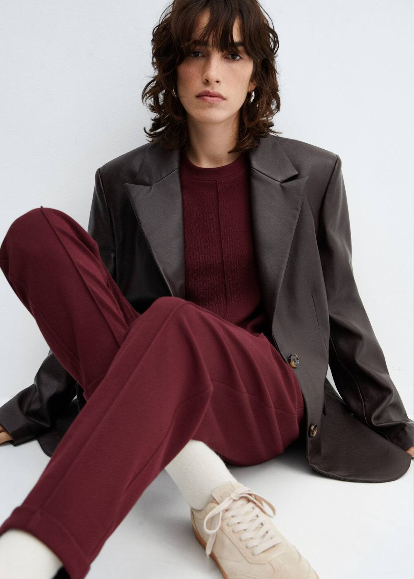 MANGO Pantaloni roșu bordeaux - Pled.ro