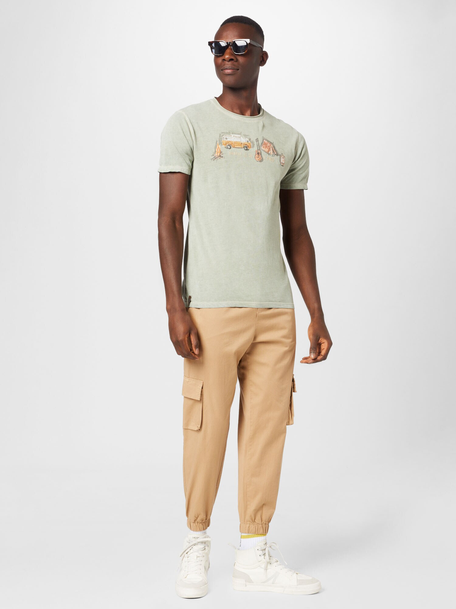 MARJO Tricou 'Richard' maro caramel / maro pueblo / gri metalic / verde pastel - Pled.ro