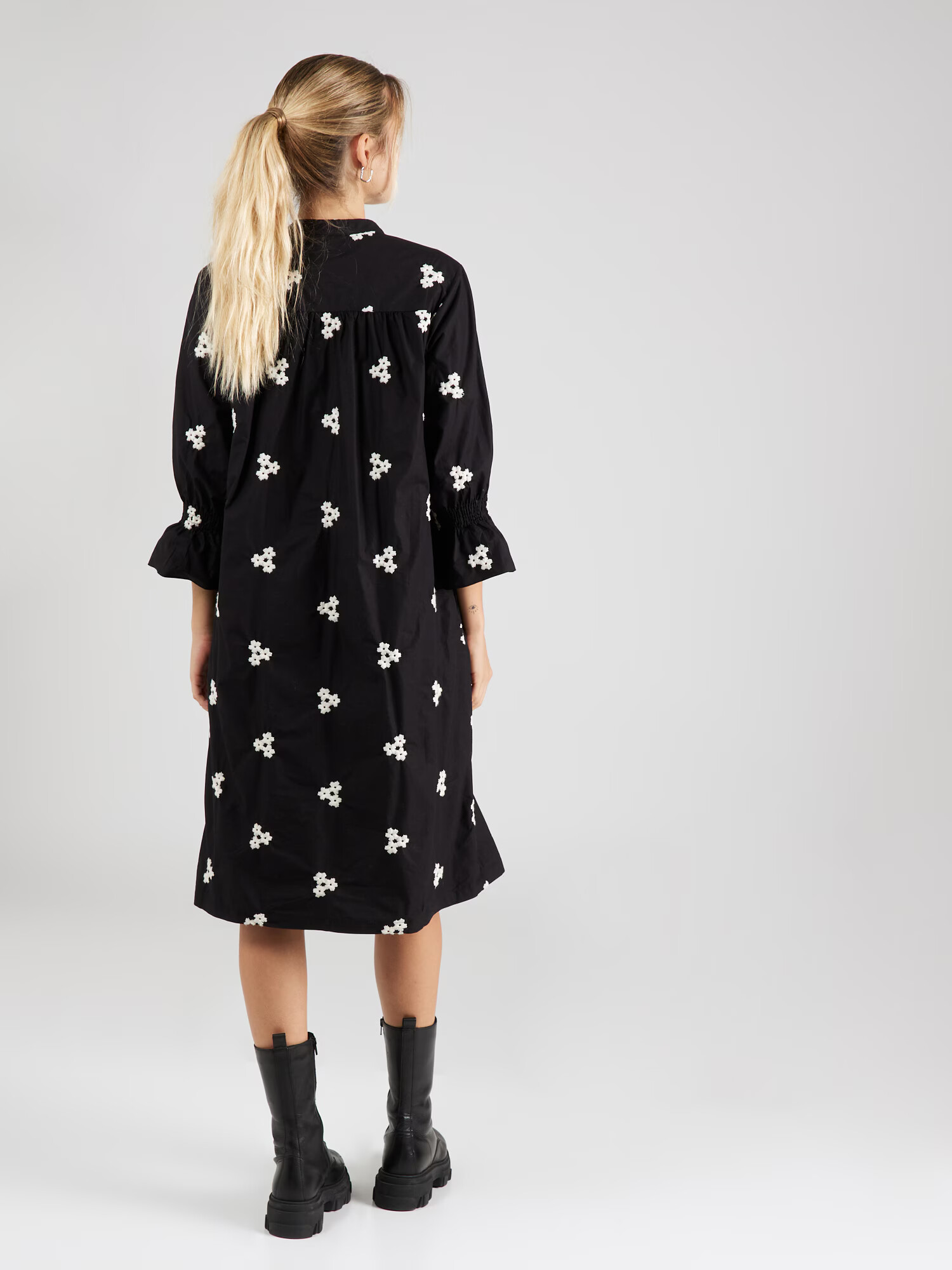 Masai Rochie 'Nukalo' negru / alb - Pled.ro