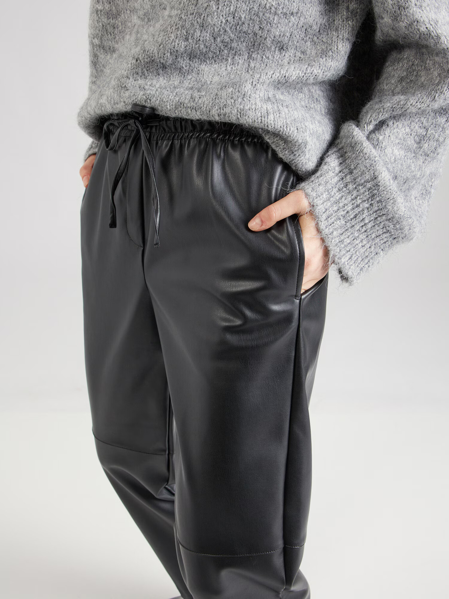 Mavi Pantaloni negru - Pled.ro