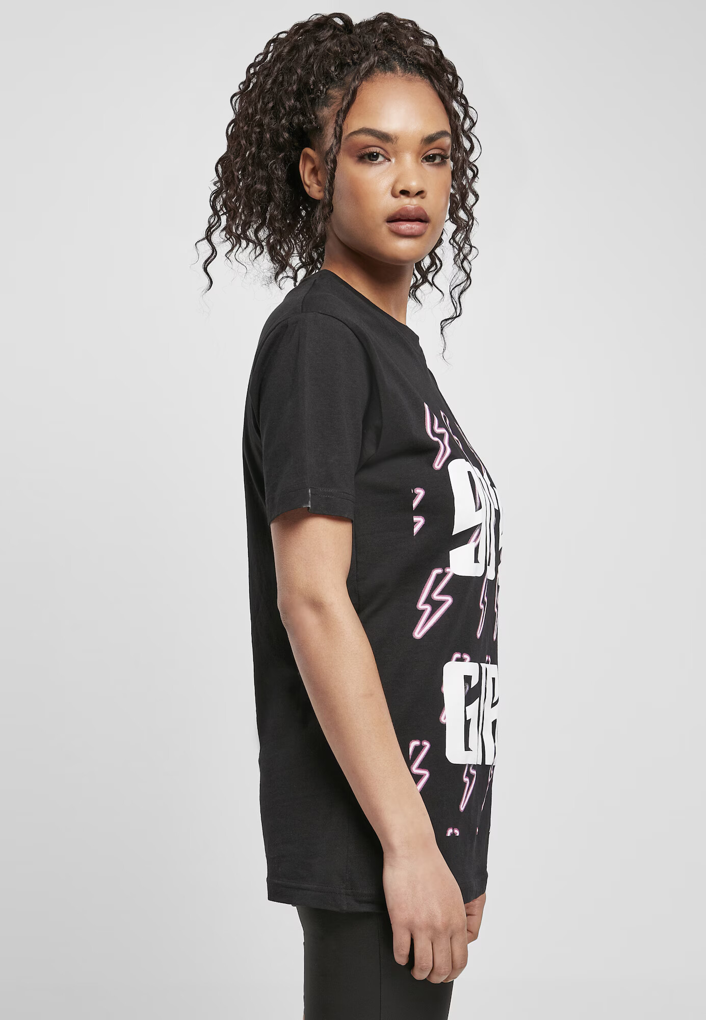 Merchcode Tricou '90ies Girl' lila / mov pastel / negru / alb - Pled.ro