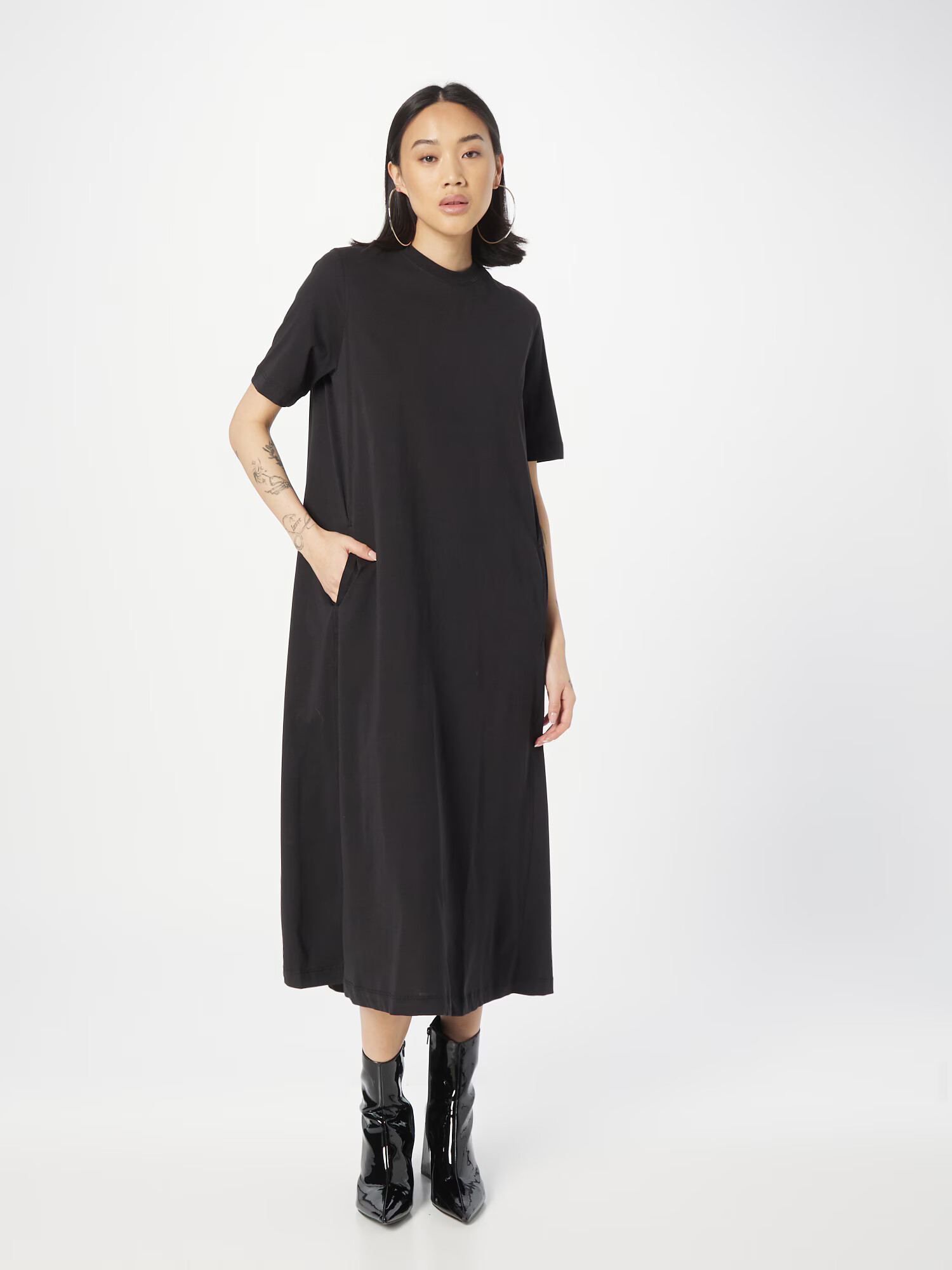 minimum Rochie 'LYINA' negru - Pled.ro