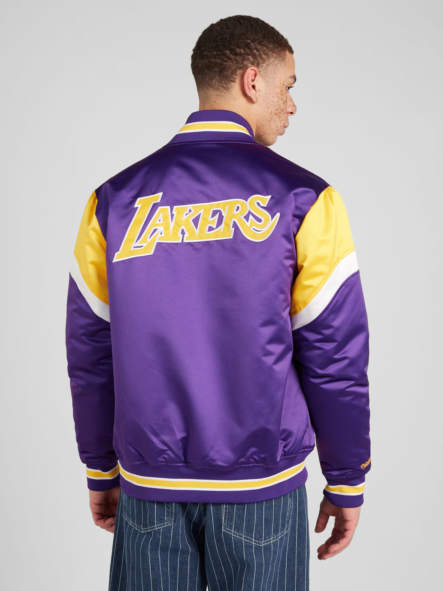 Mitchell & Ness Geacă de primăvară-toamnă 'NBA' galben / lila / roșu / alb murdar - Pled.ro