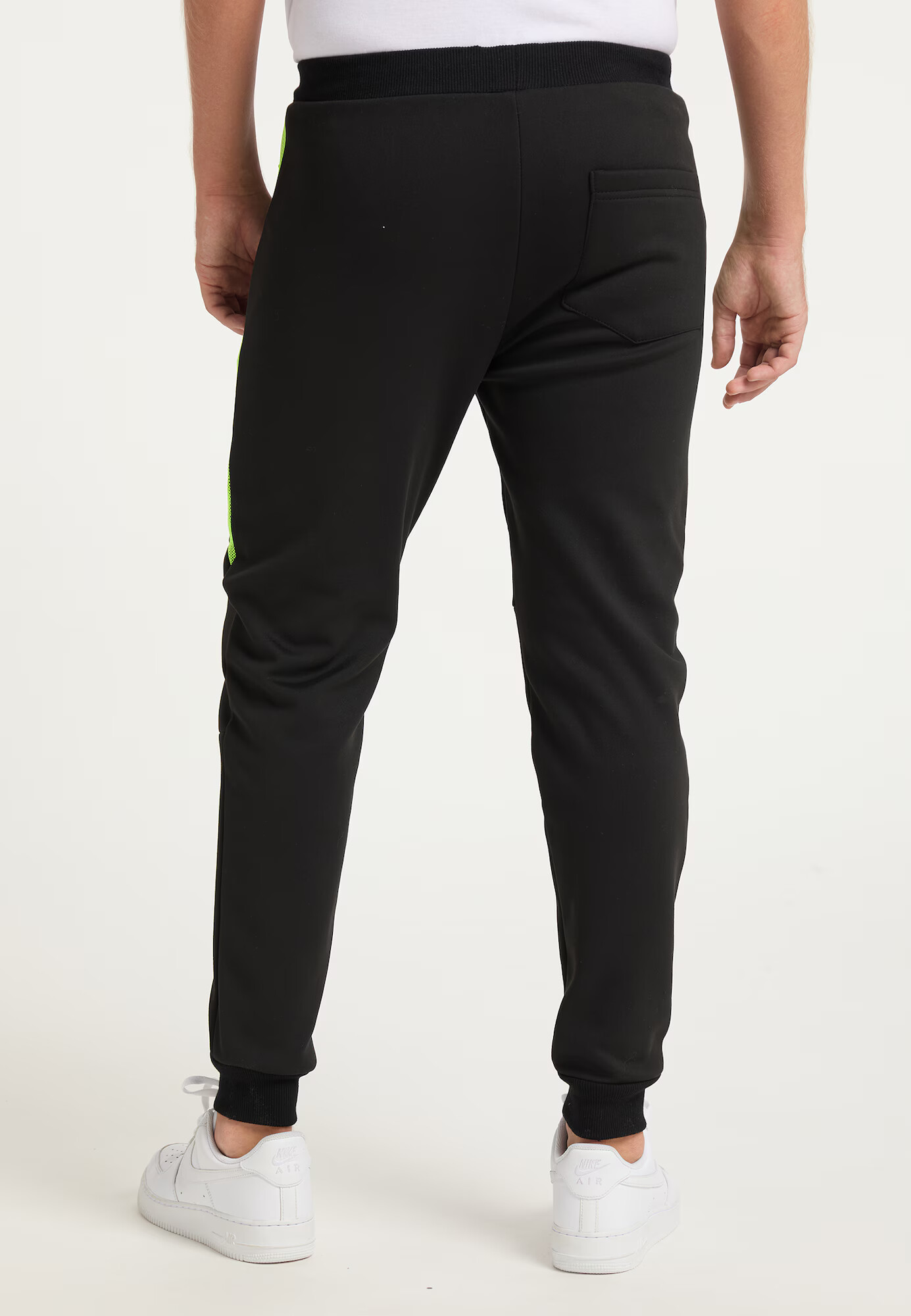 Mo SPORTS Pantaloni verde deschis / negru - Pled.ro