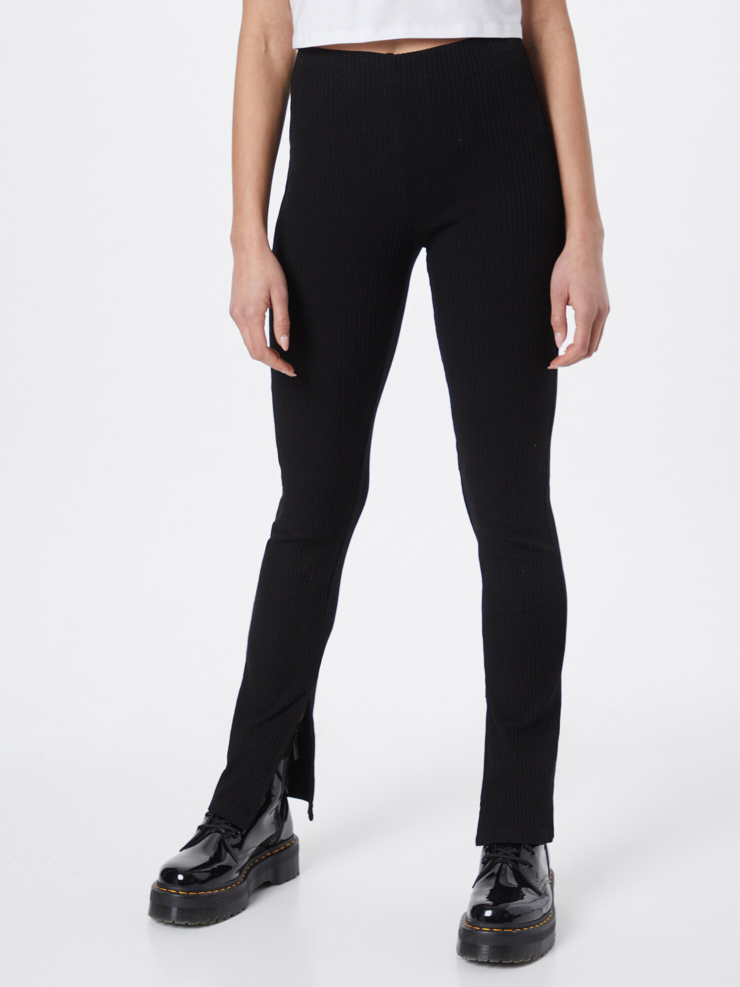 Monki Pantaloni negru - Pled.ro