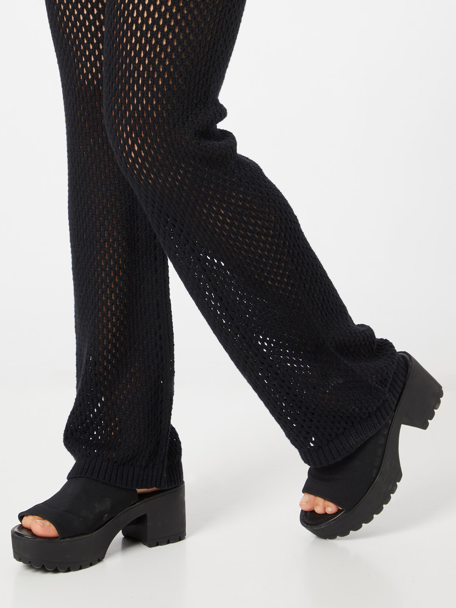 Monki Pantaloni negru - Pled.ro