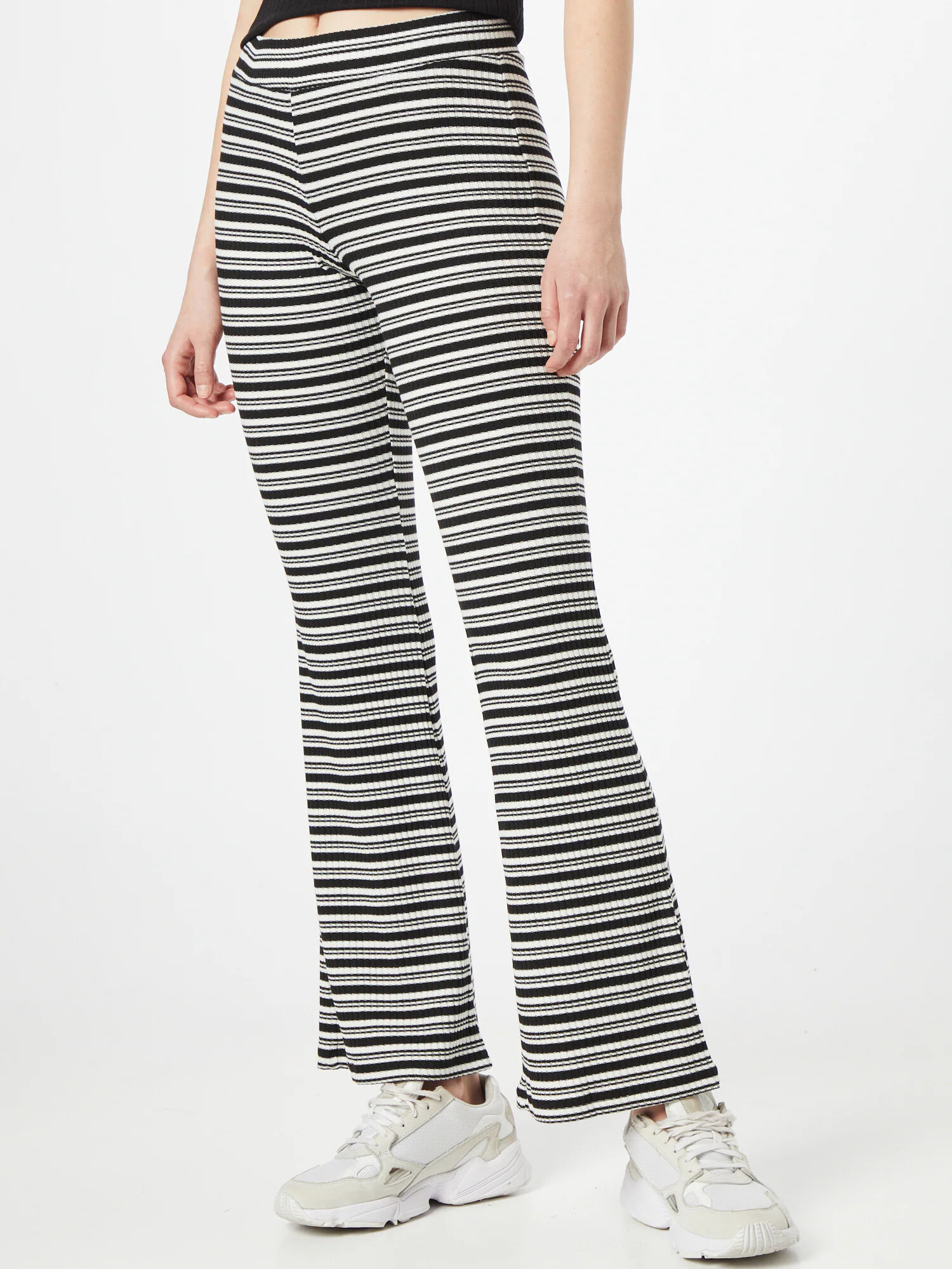 Monki Pantaloni negru / alb - Pled.ro