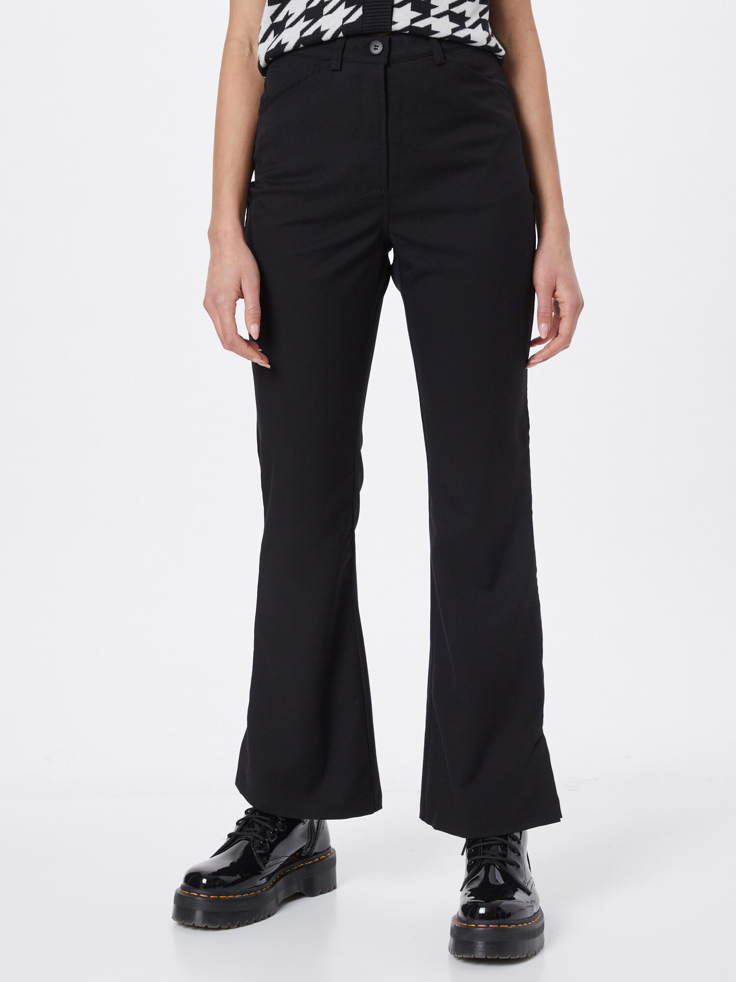 Monki Pantaloni negru - Pled.ro