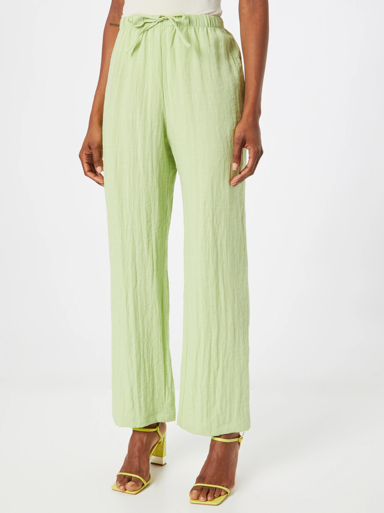 Monki Pantaloni verde pastel - Pled.ro