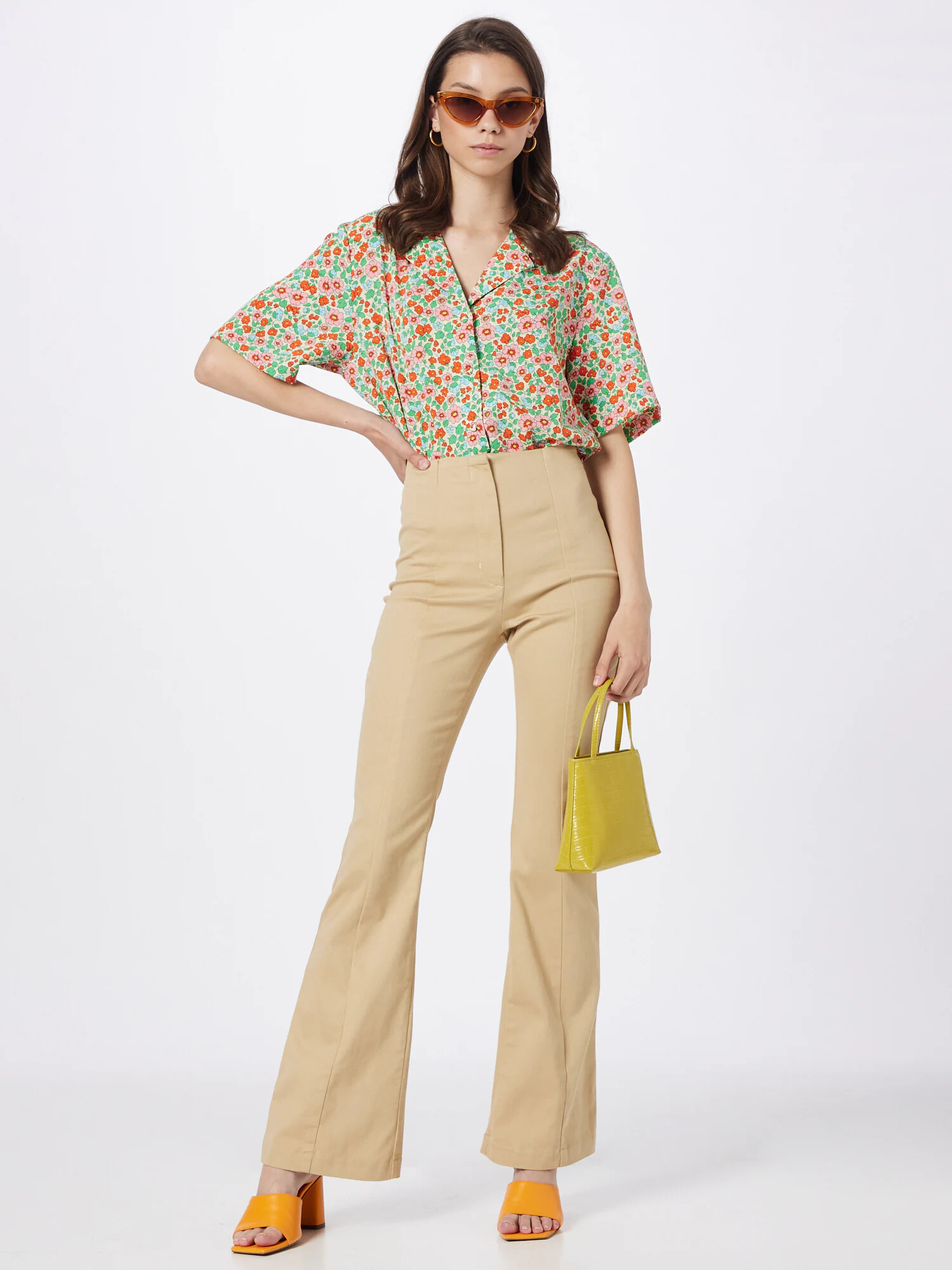 Monki Pantaloni bej deschis - Pled.ro