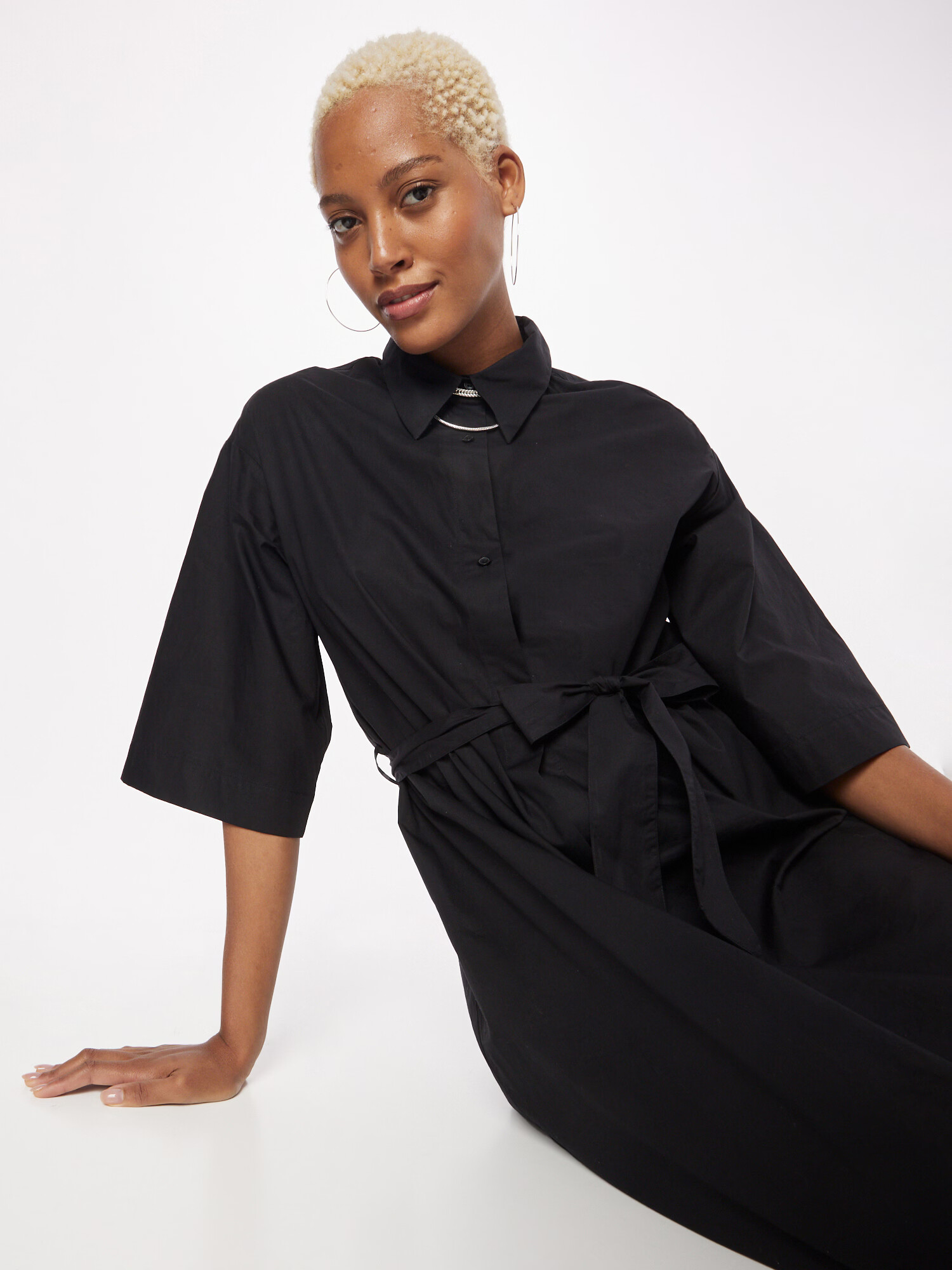 Monki Rochie tip bluză negru - Pled.ro