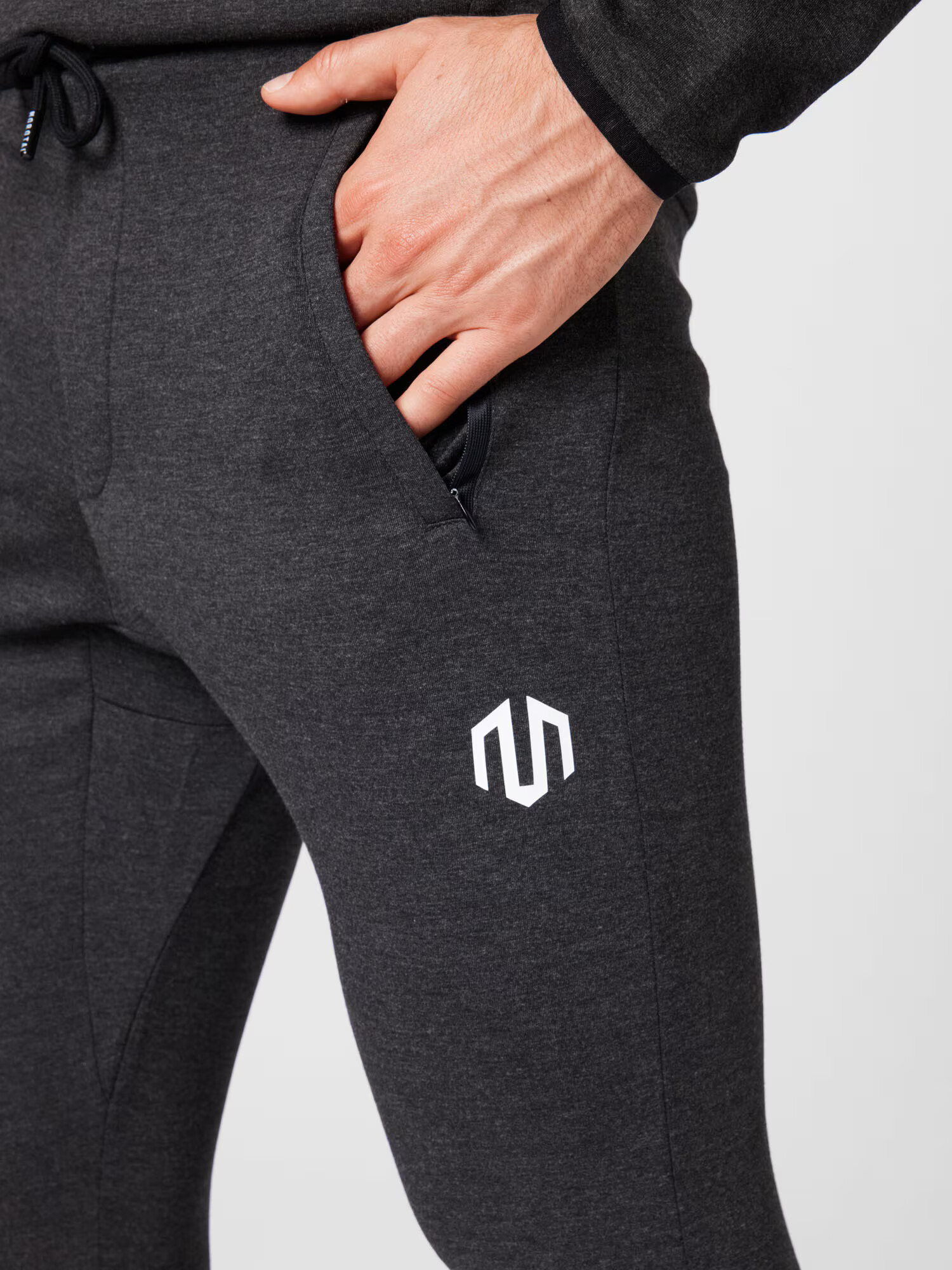 MOROTAI Pantaloni sport 'Sakura' gri metalic - Pled.ro