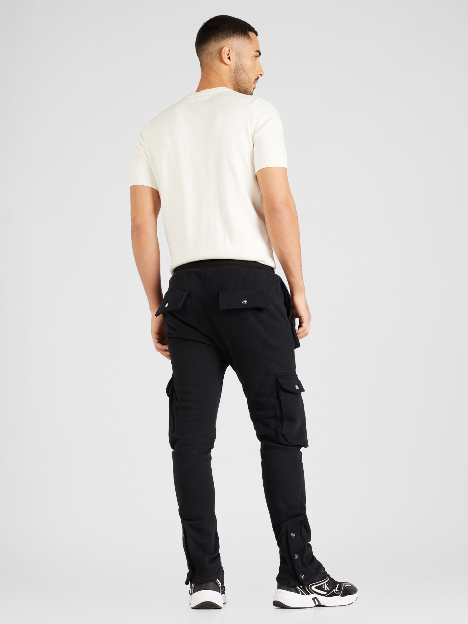 MOUTY Pantaloni cu buzunare negru - Pled.ro