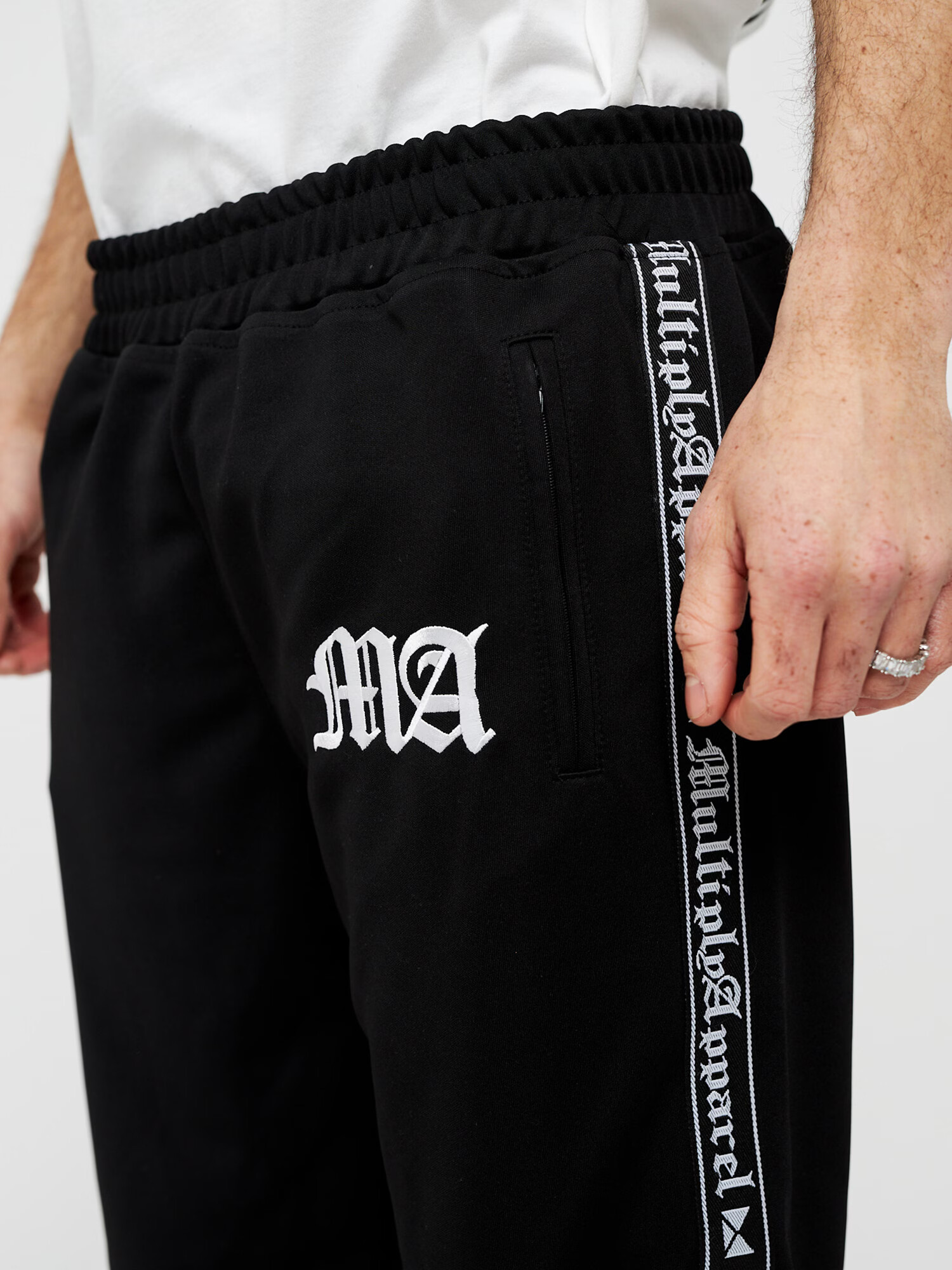 Multiply Apparel Pantaloni negru / alb - Pled.ro