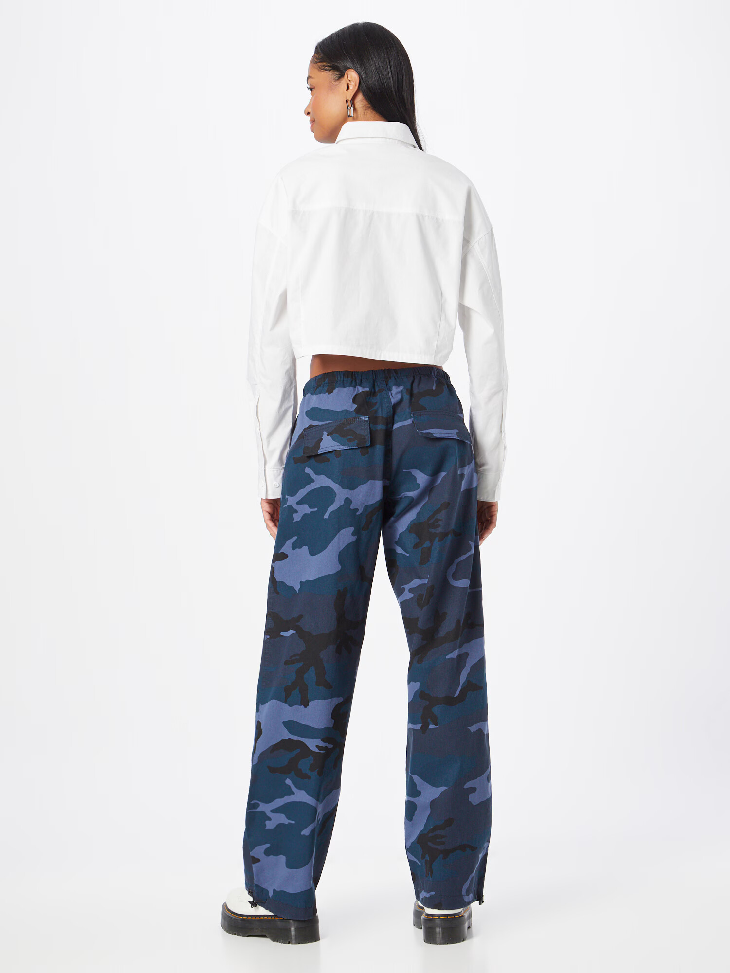 Nasty Gal Pantaloni cu buzunare albastru gențiană / albastru denim / albastru închis / negru - Pled.ro