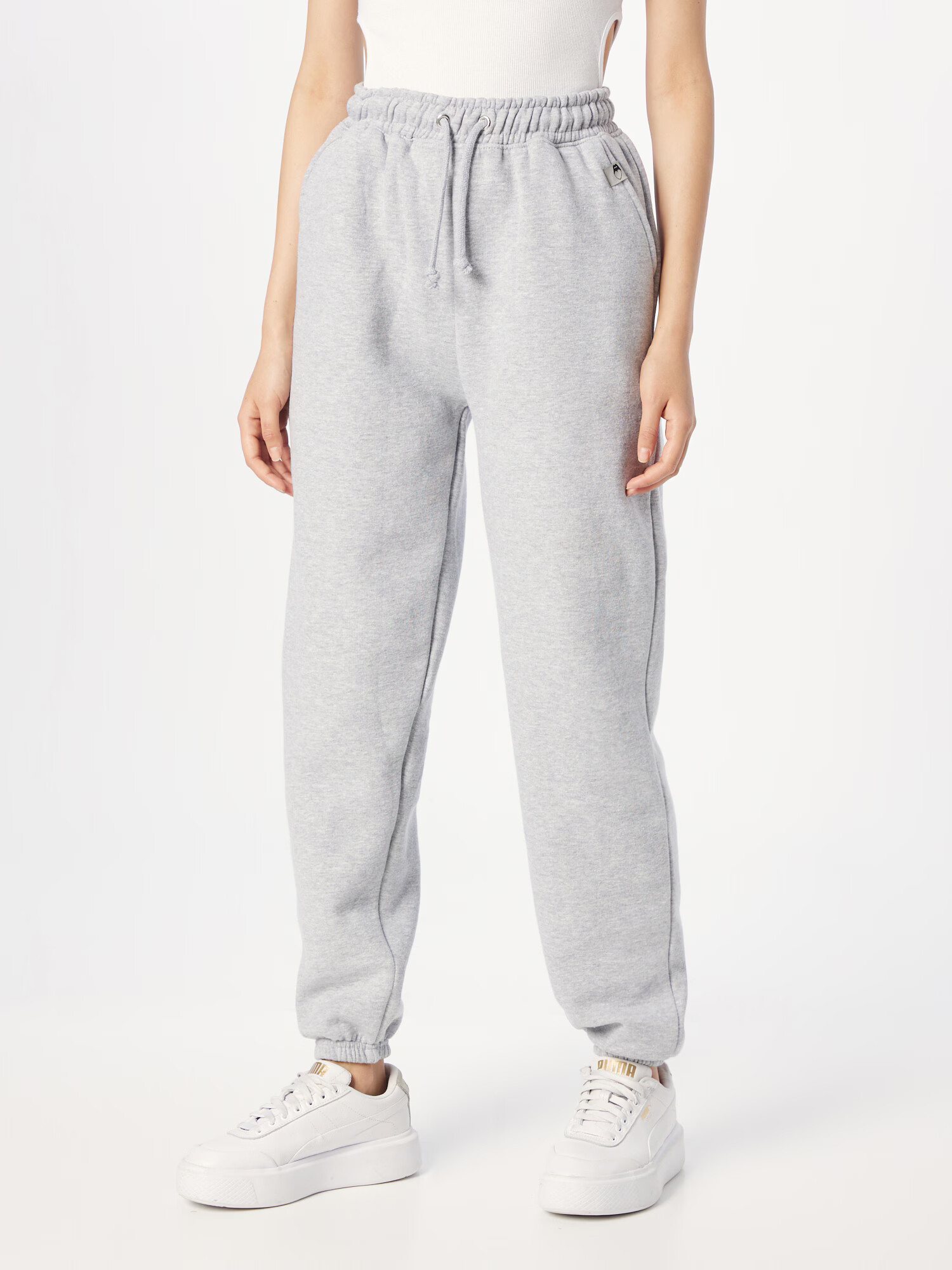 Nasty Gal Pantaloni gri deschis - Pled.ro