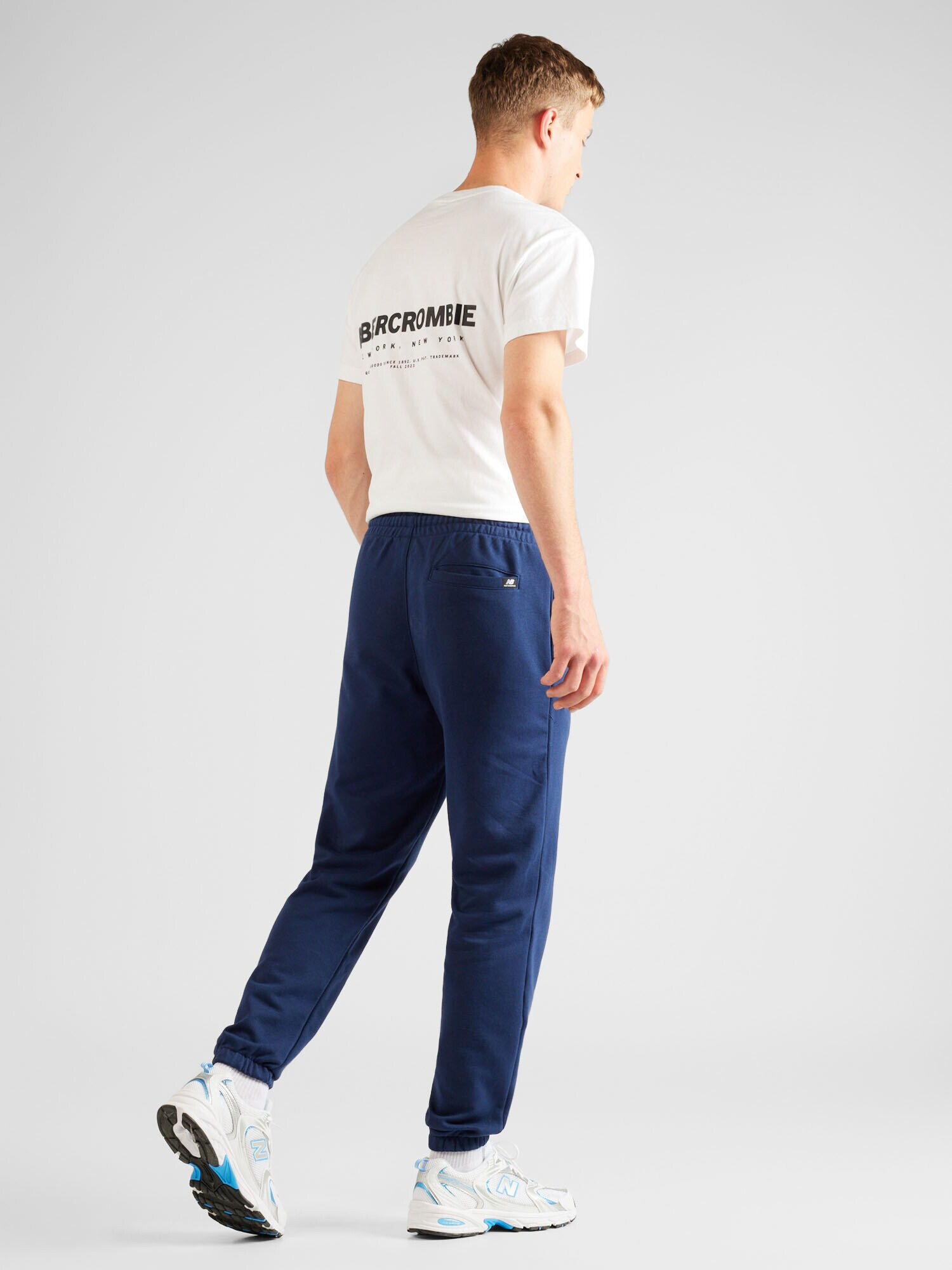 new balance Pantaloni 'Essentials' bleumarin / alb - Pled.ro