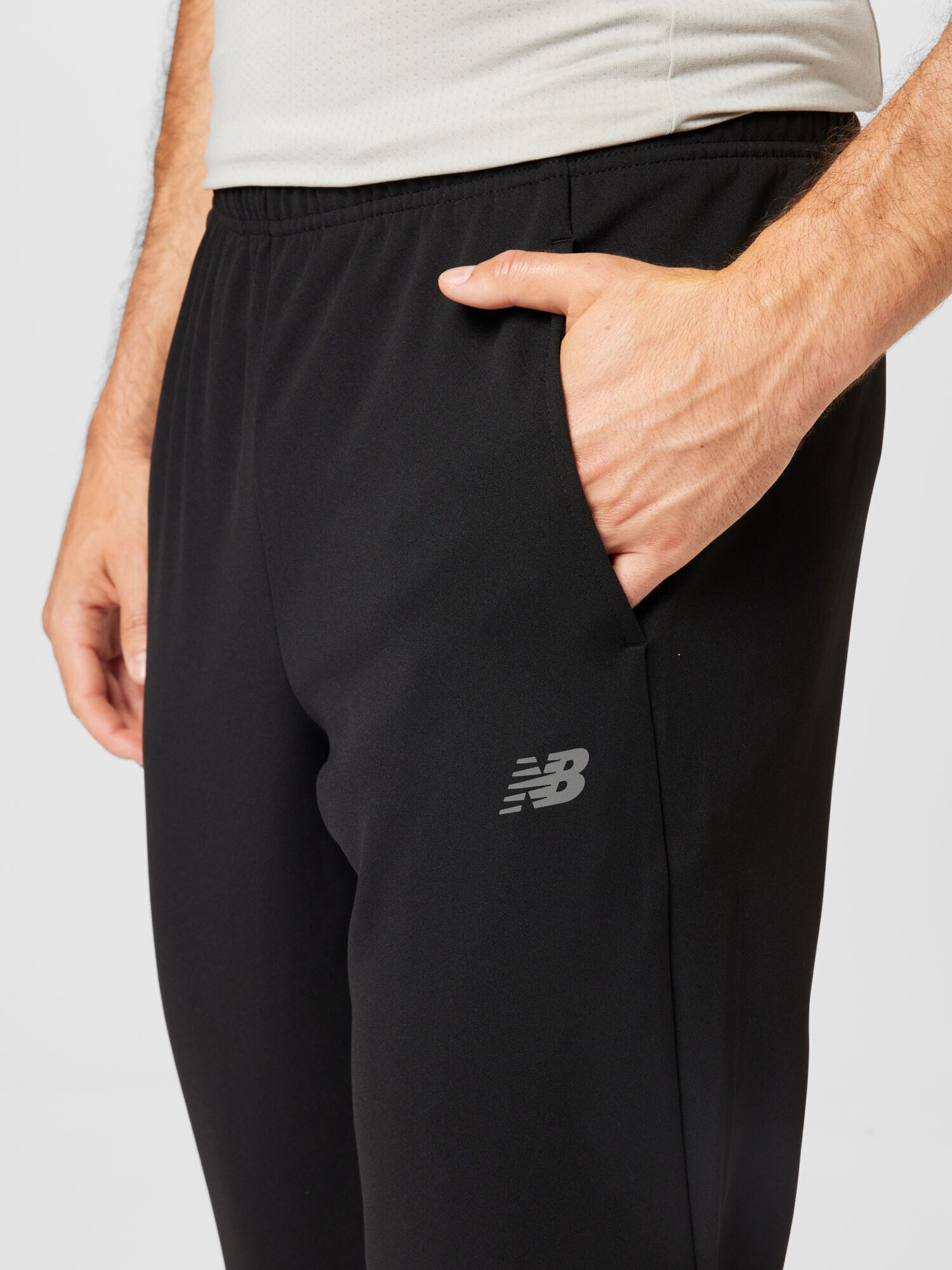 new balance Pantaloni sport negru - Pled.ro