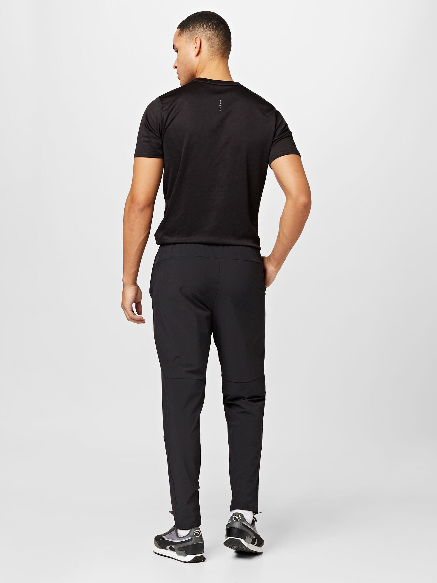 new balance Pantaloni sport negru - Pled.ro