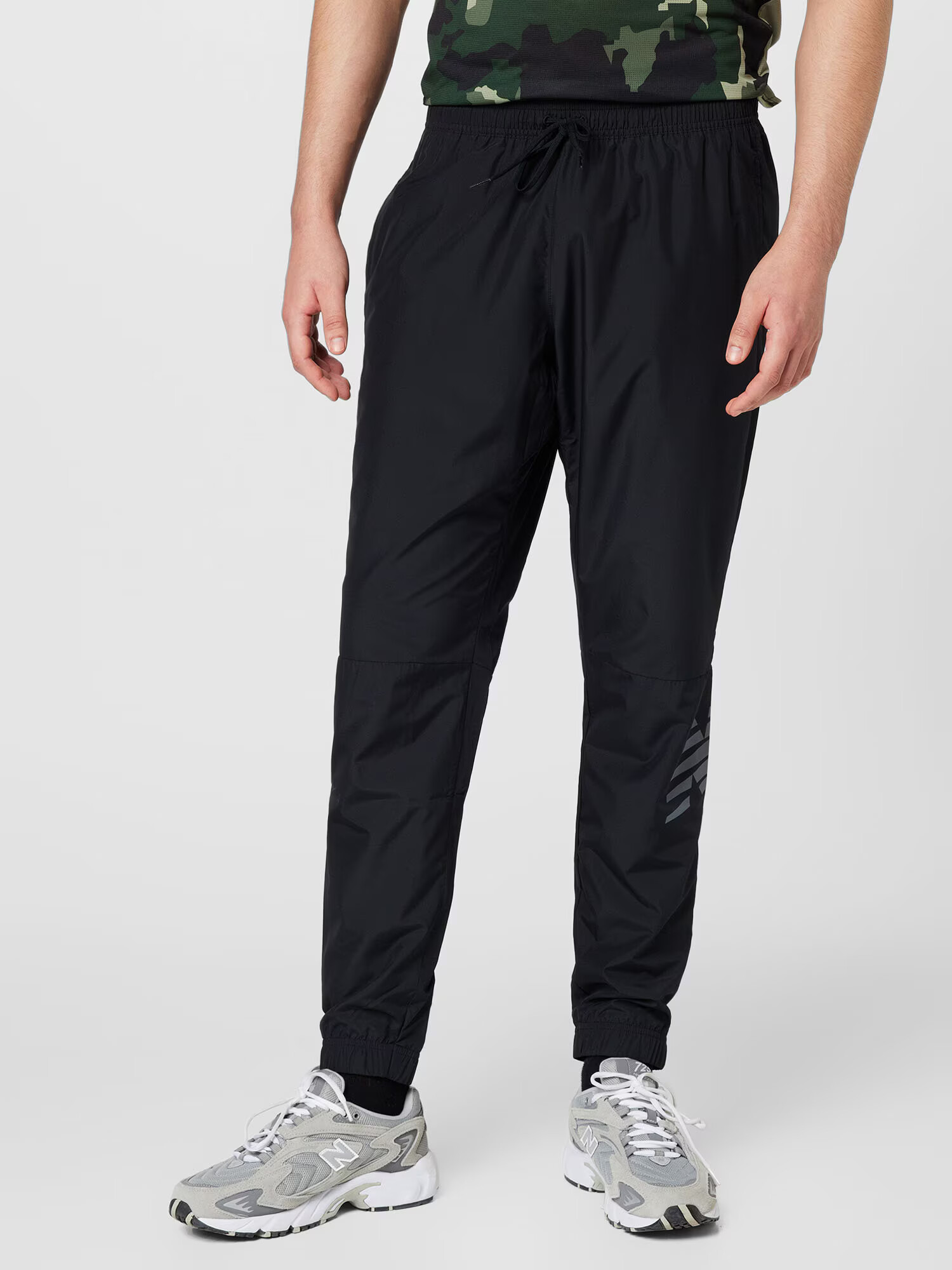 new balance Pantaloni sport 'Tenacity' gri închis / negru - Pled.ro