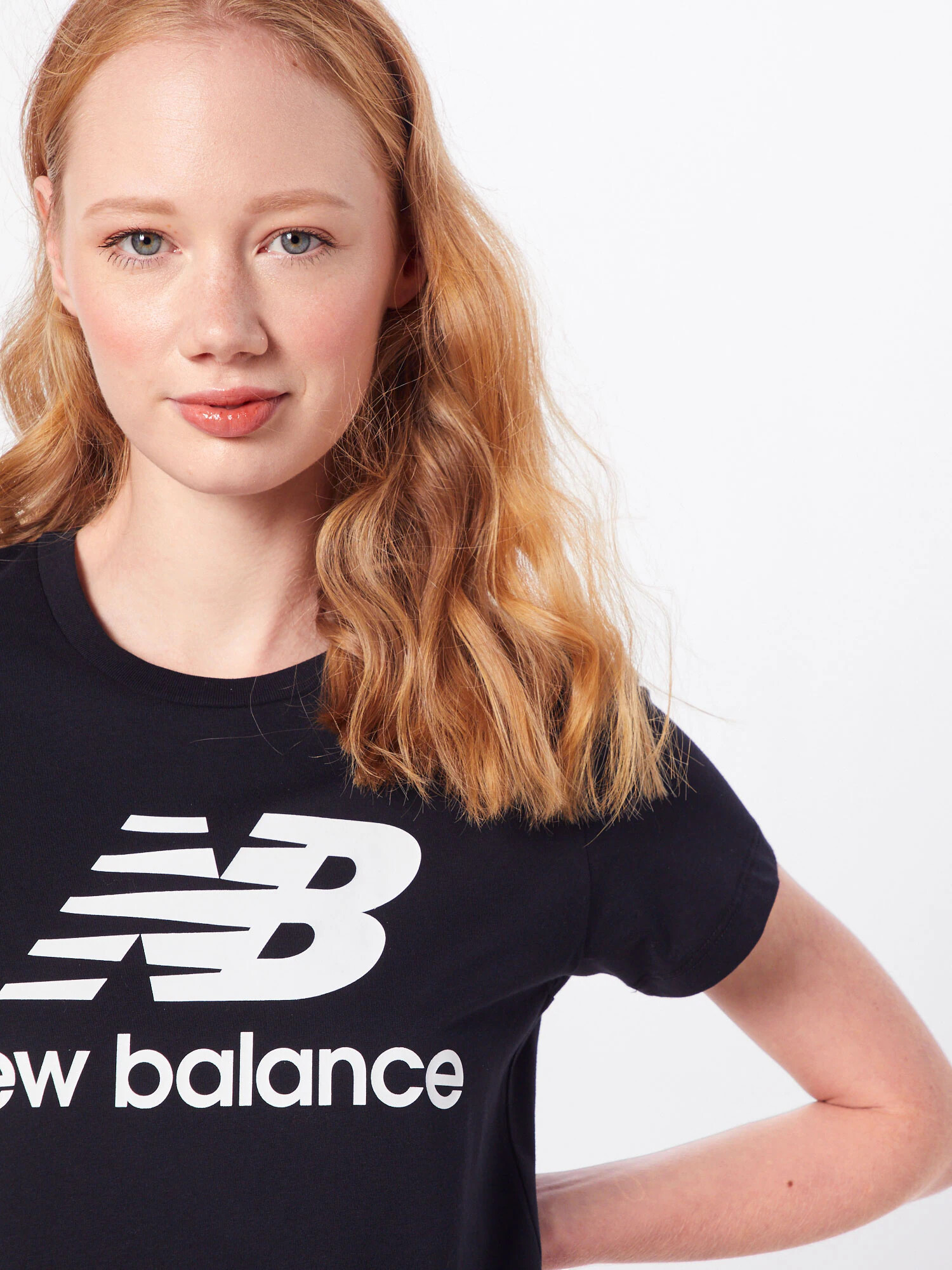 new balance Tricou 'Essentials Stacked Logo' negru / alb - Pled.ro