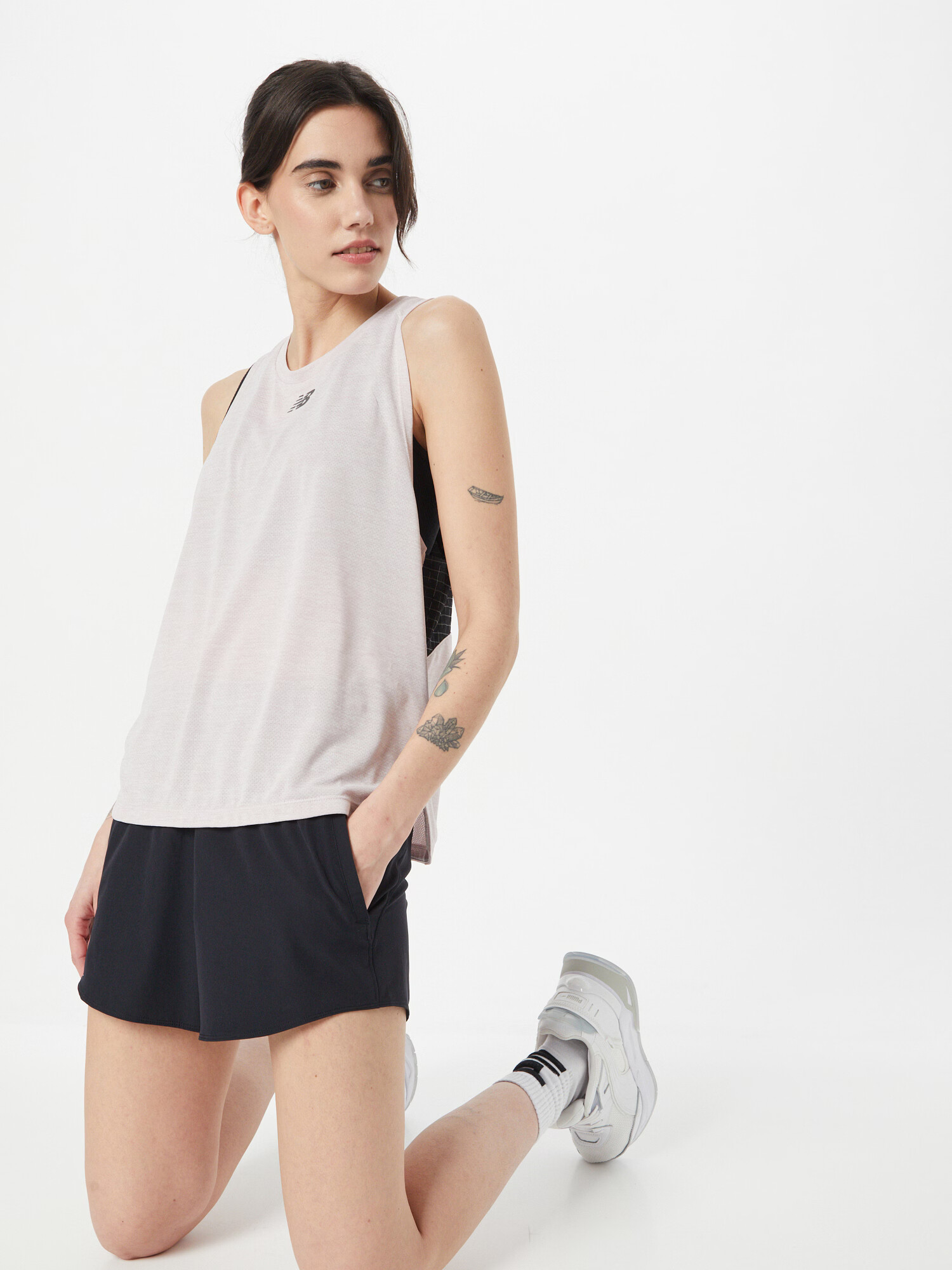 new balance Tricou funcțional 'Impact Run' roz / negru - Pled.ro