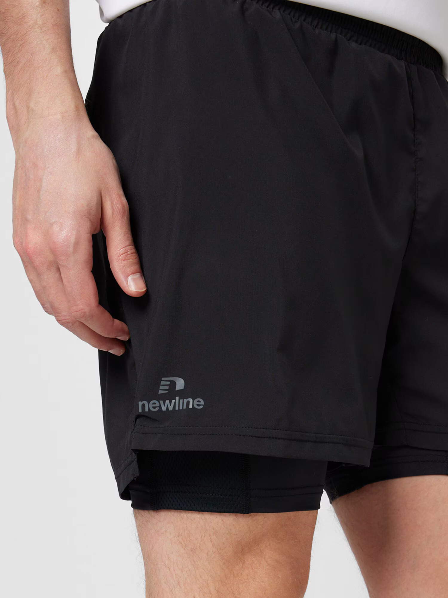 Newline Pantaloni sport 'Detroit' gri / negru - Pled.ro