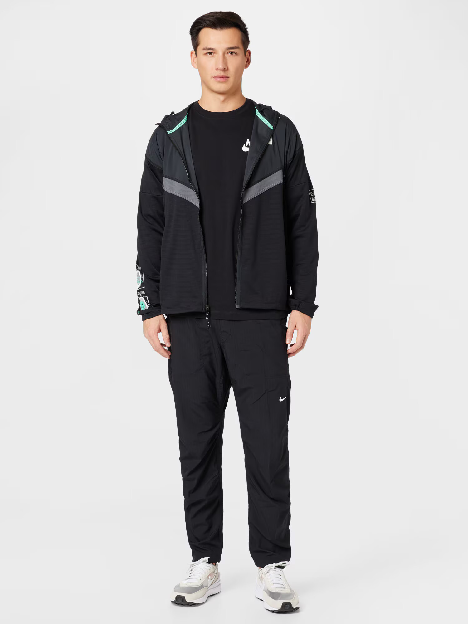 NIKE Geacă sport negru / alb - Pled.ro