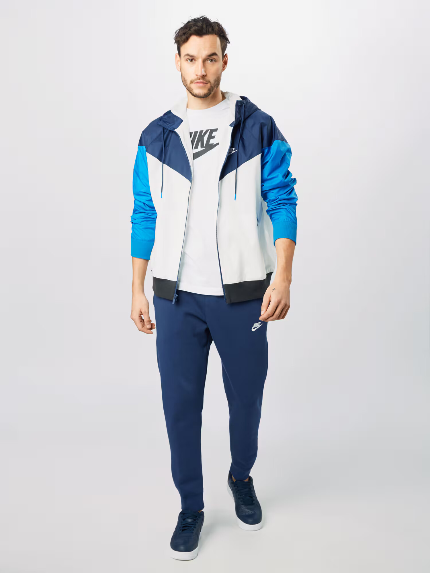 Nike Sportswear Pantaloni 'Club Fleece' albastru marin / alb - Pled.ro