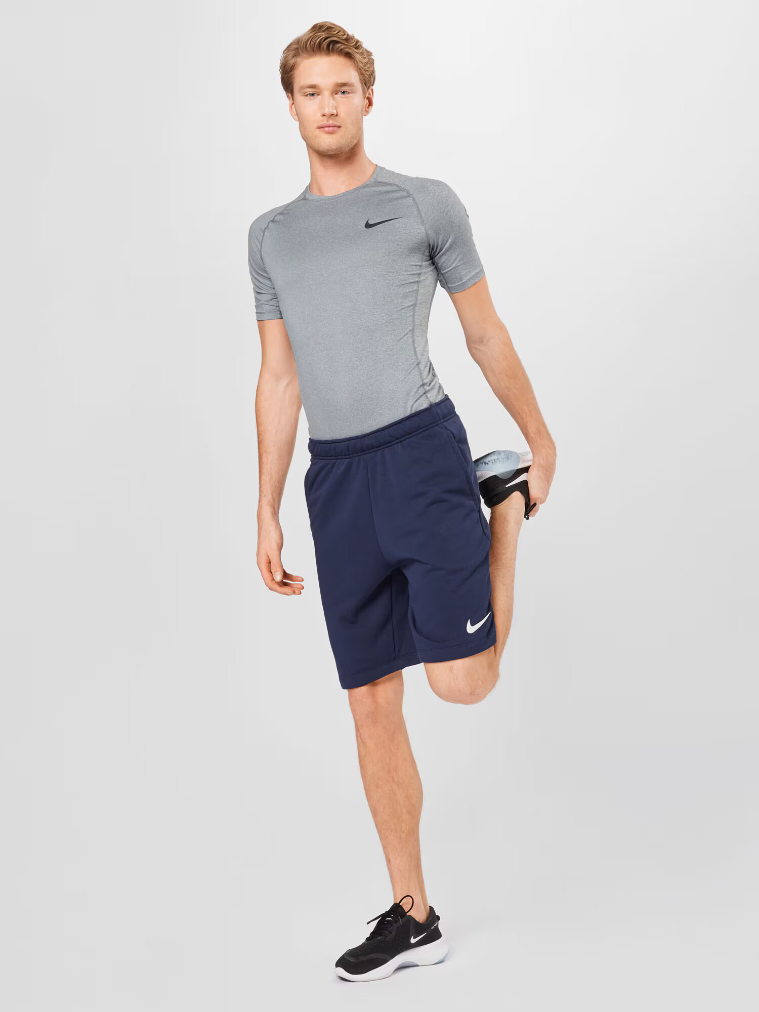 NIKE Pantaloni sport albastru marin / alb - Pled.ro