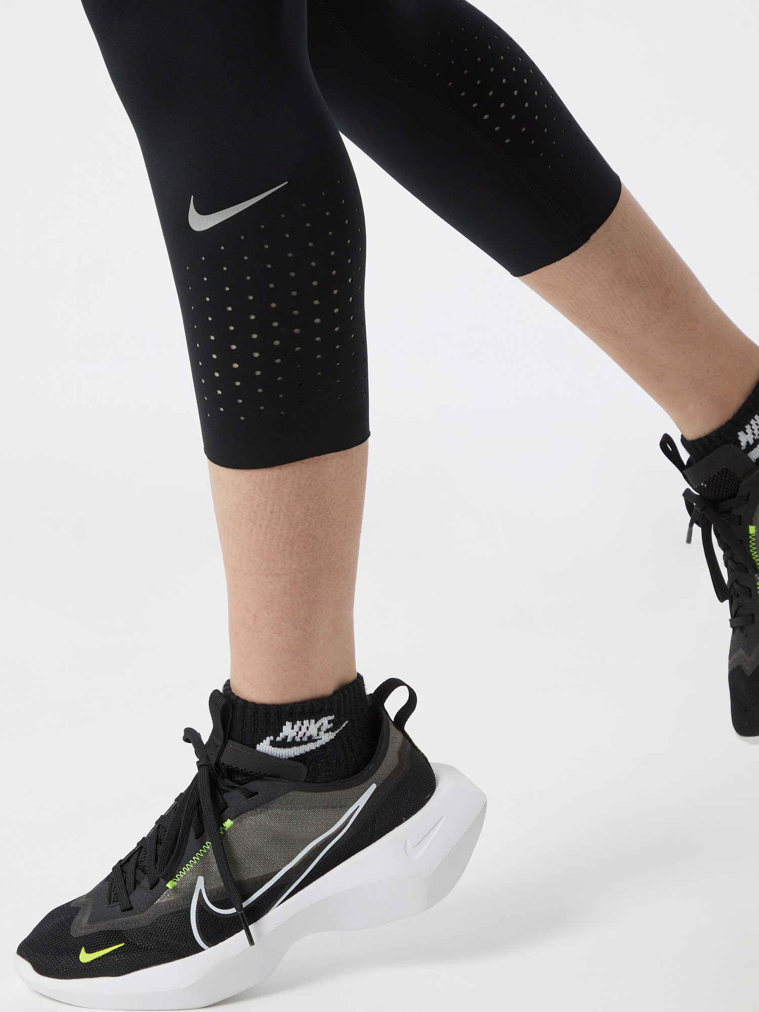 NIKE Pantaloni sport 'Epic Luxe' gri deschis / negru - Pled.ro