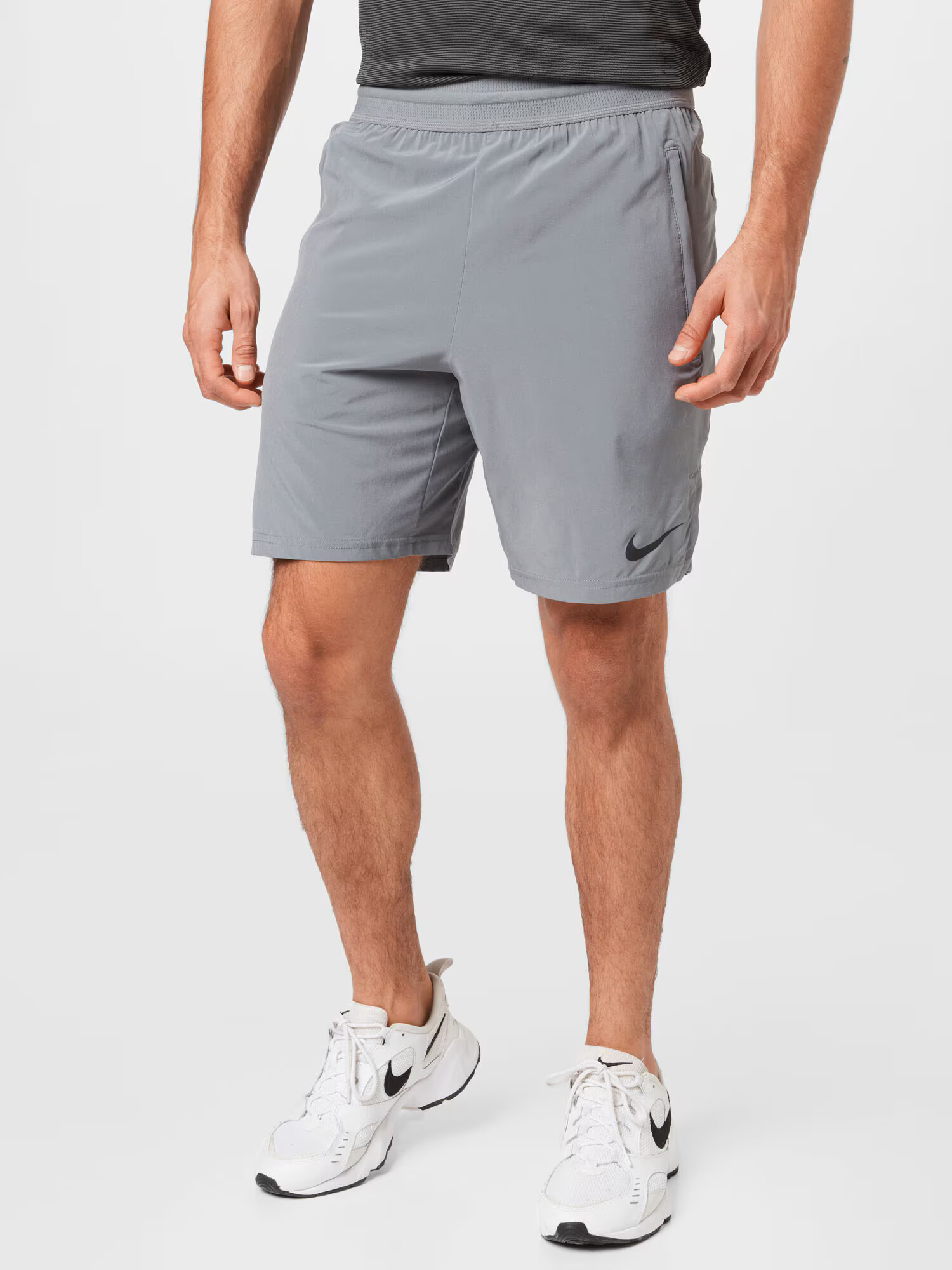 NIKE Pantaloni sport gri închis / negru - Pled.ro