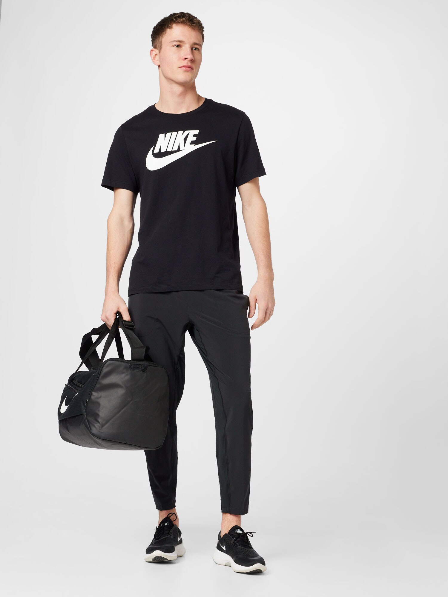 NIKE Pantaloni sport negru - Pled.ro