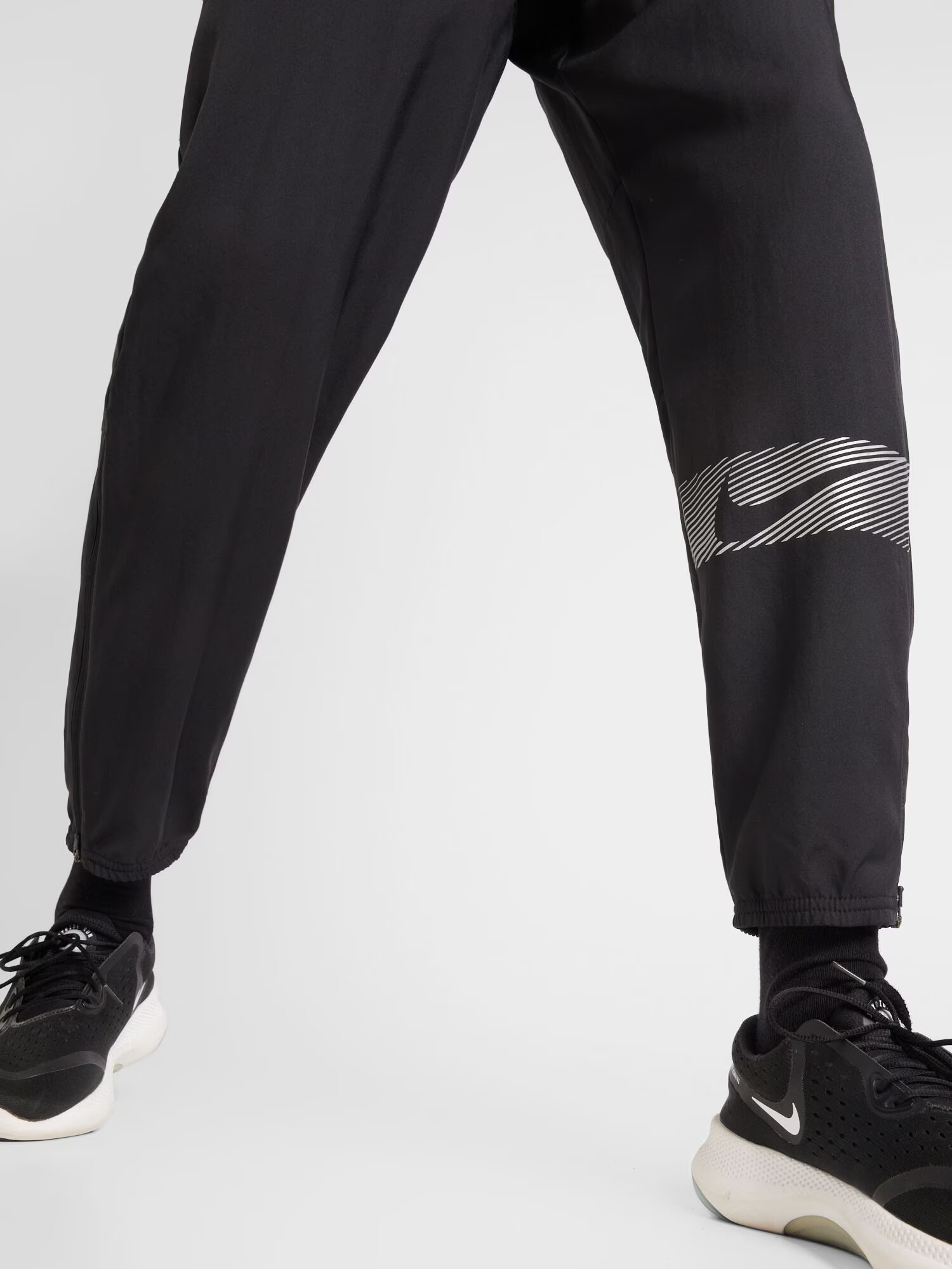 NIKE Pantaloni sport negru / alb - Pled.ro