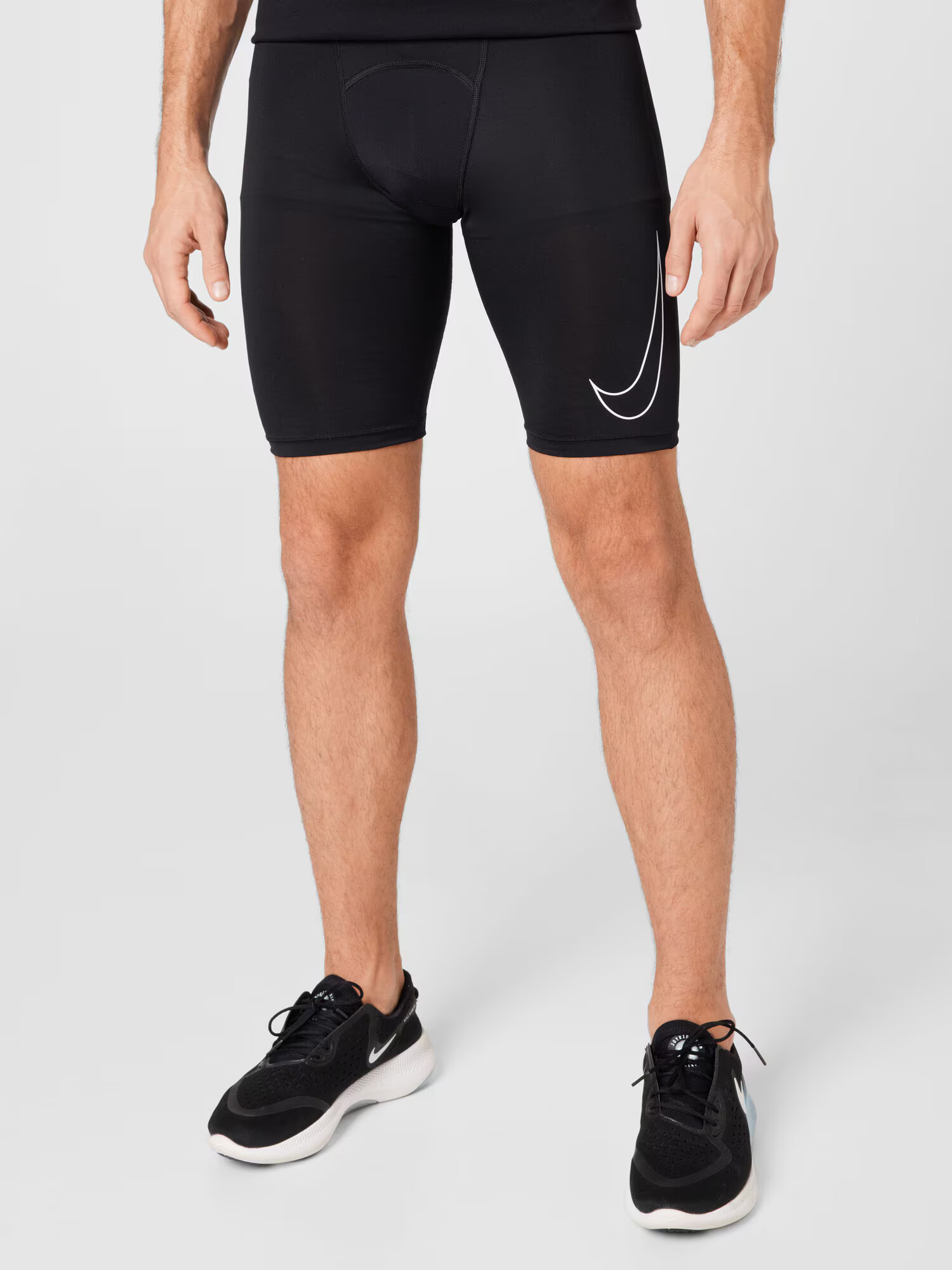 NIKE Pantaloni sport negru / alb - Pled.ro