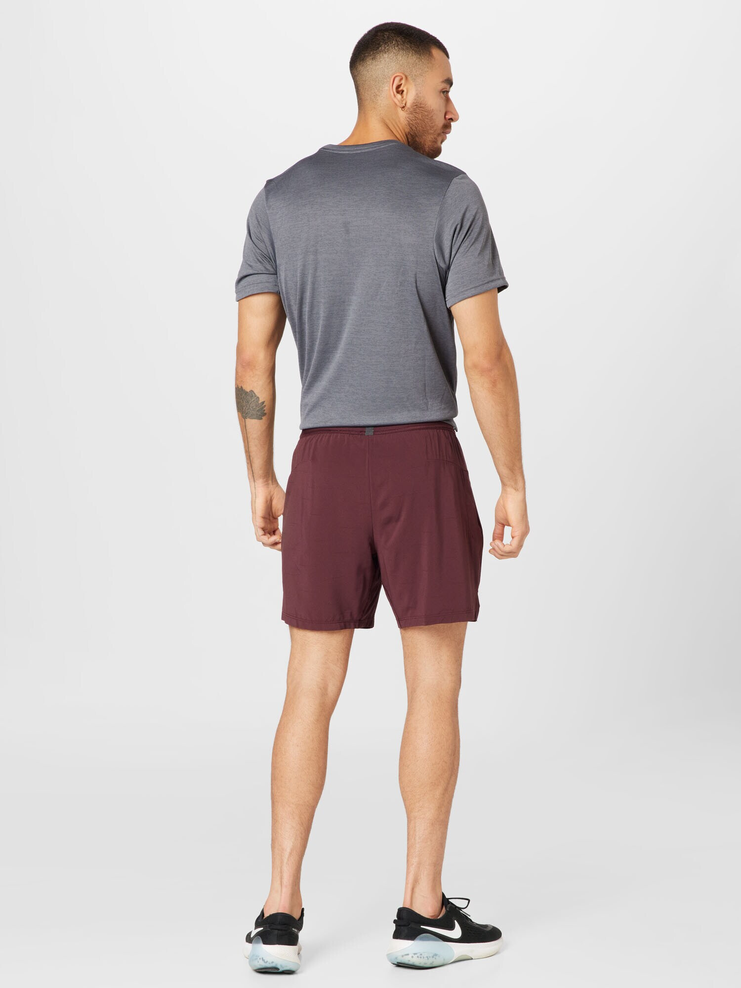 NIKE Pantaloni sport roșu burgundy - Pled.ro