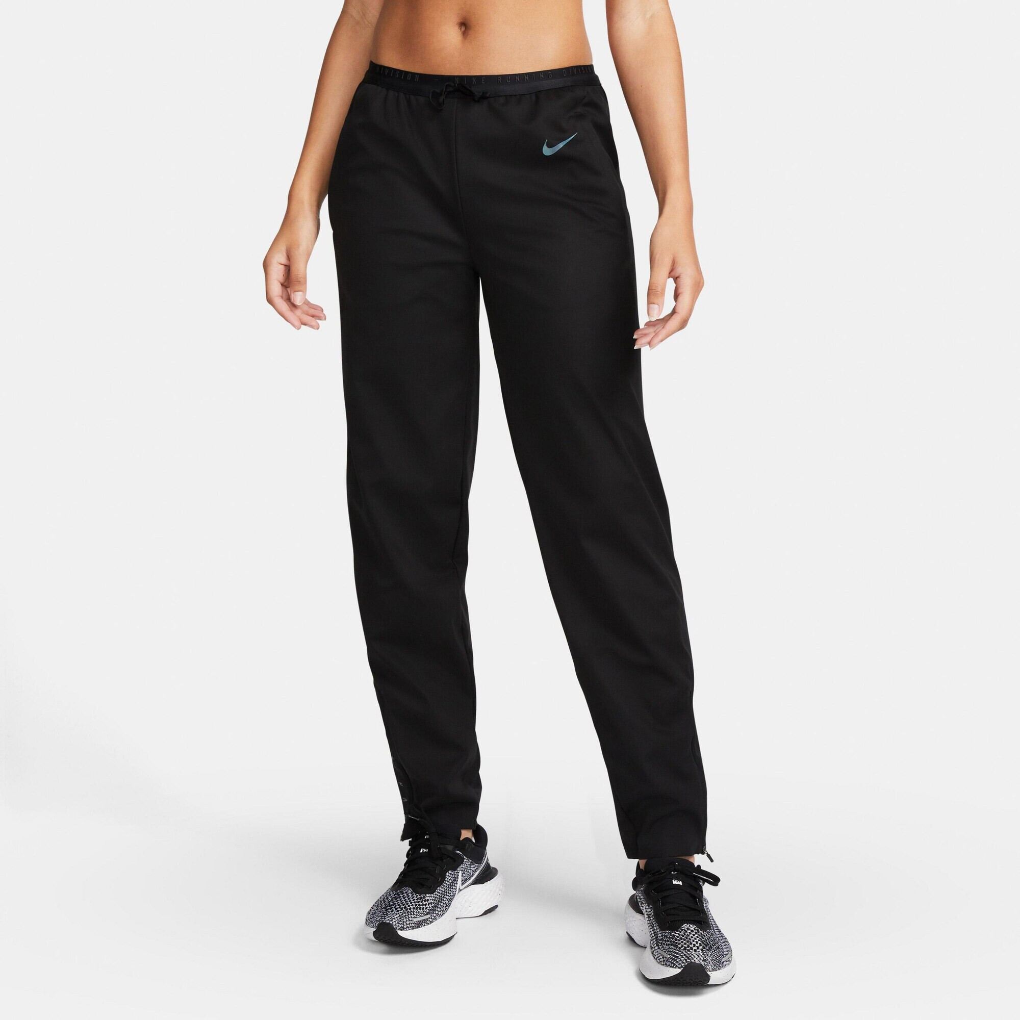 NIKE Pantaloni sport 'RUN' negru - Pled.ro