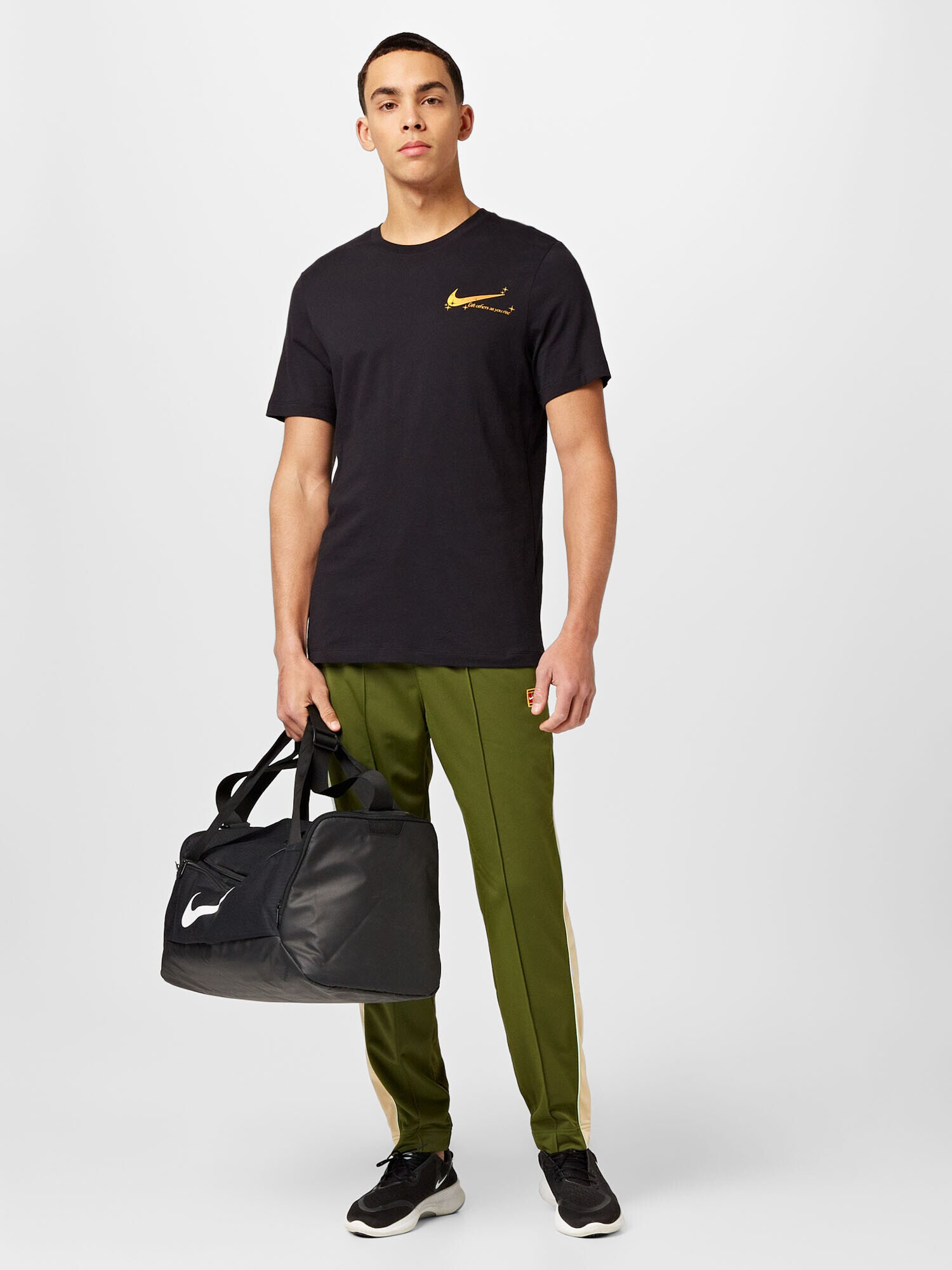 NIKE Pantaloni sport verde - Pled.ro